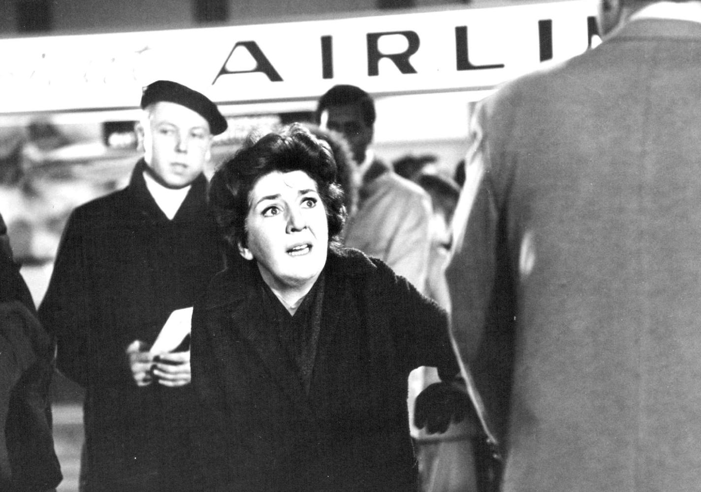 Maureen Stapleton races through MSP in &#x201c;Airport.&#x201d;