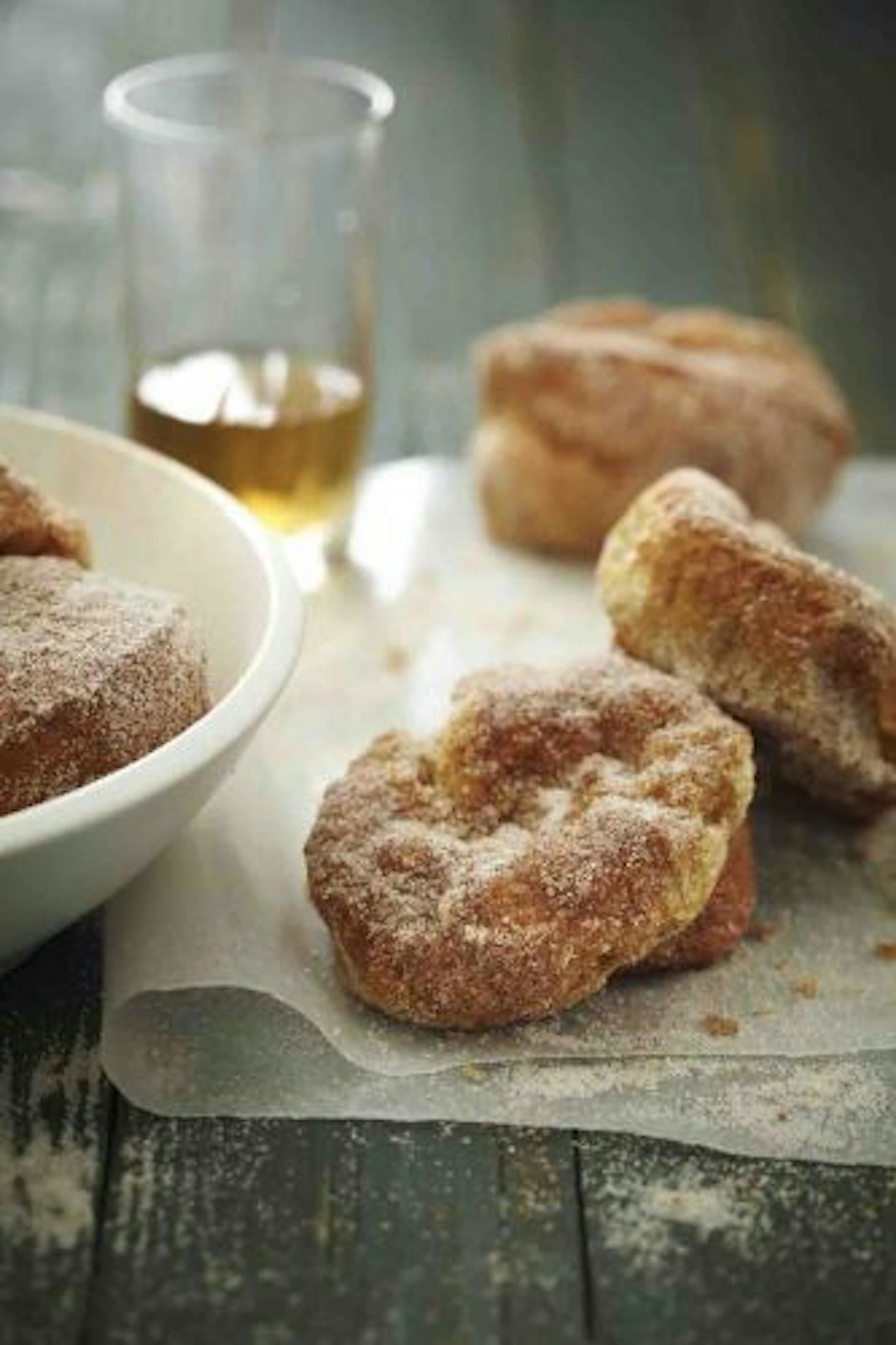 Cinnamon Popovers taste like giant doughnuts.