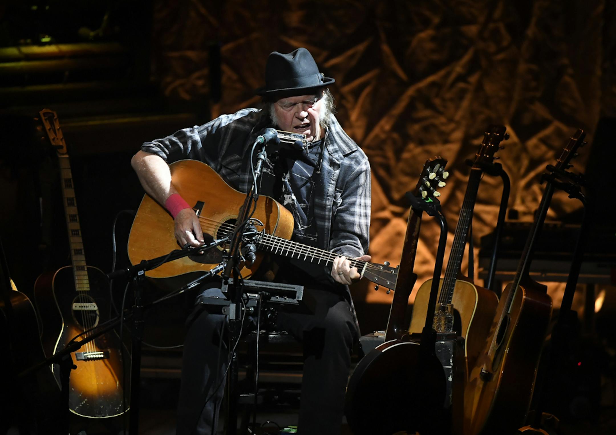 Neil Young performed Saturday, Jan. 26, 2019 at the Pantages Theater in Minneapolis, Minn. ] Aaron Lavinsky ¥ aaron.lavinsky@startribune.com Neil Young performed Saturday, Jan. 26, 2019 at the Pantages Theater in Minneapolis, Minn.