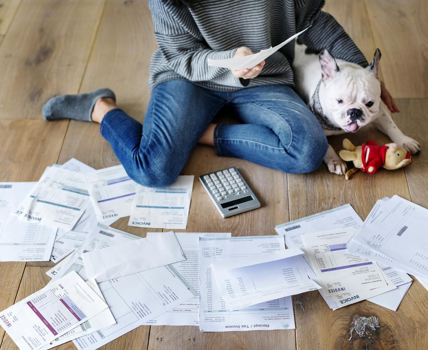 Woman managing the debt