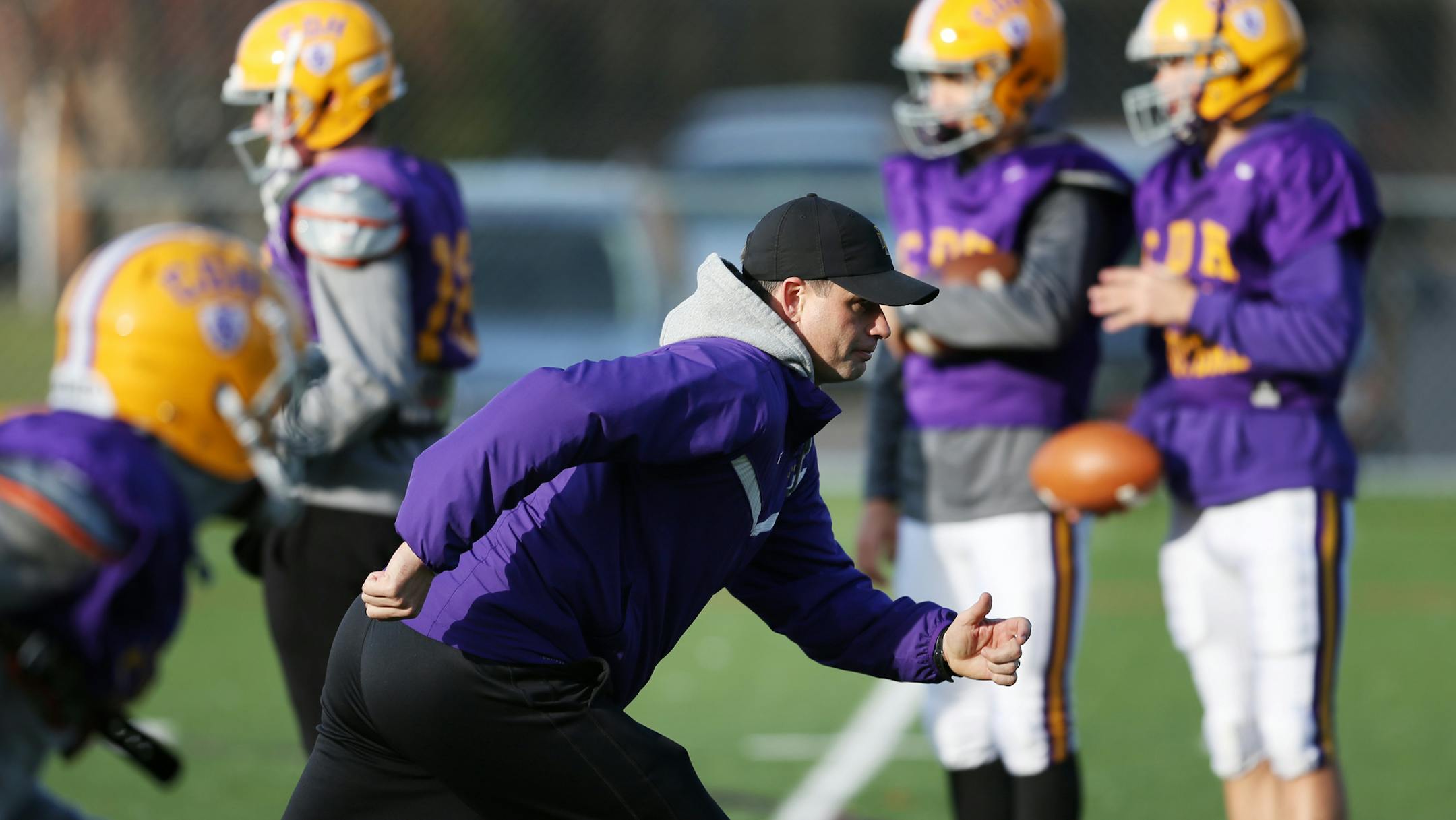 Cretin-Derham Hall football coach Brooks Bollinger worked with his team during practice Tuesday October 31,2017 in St. Paul , MN. ] JERRY HOLT • jerry.holt@startribune.com