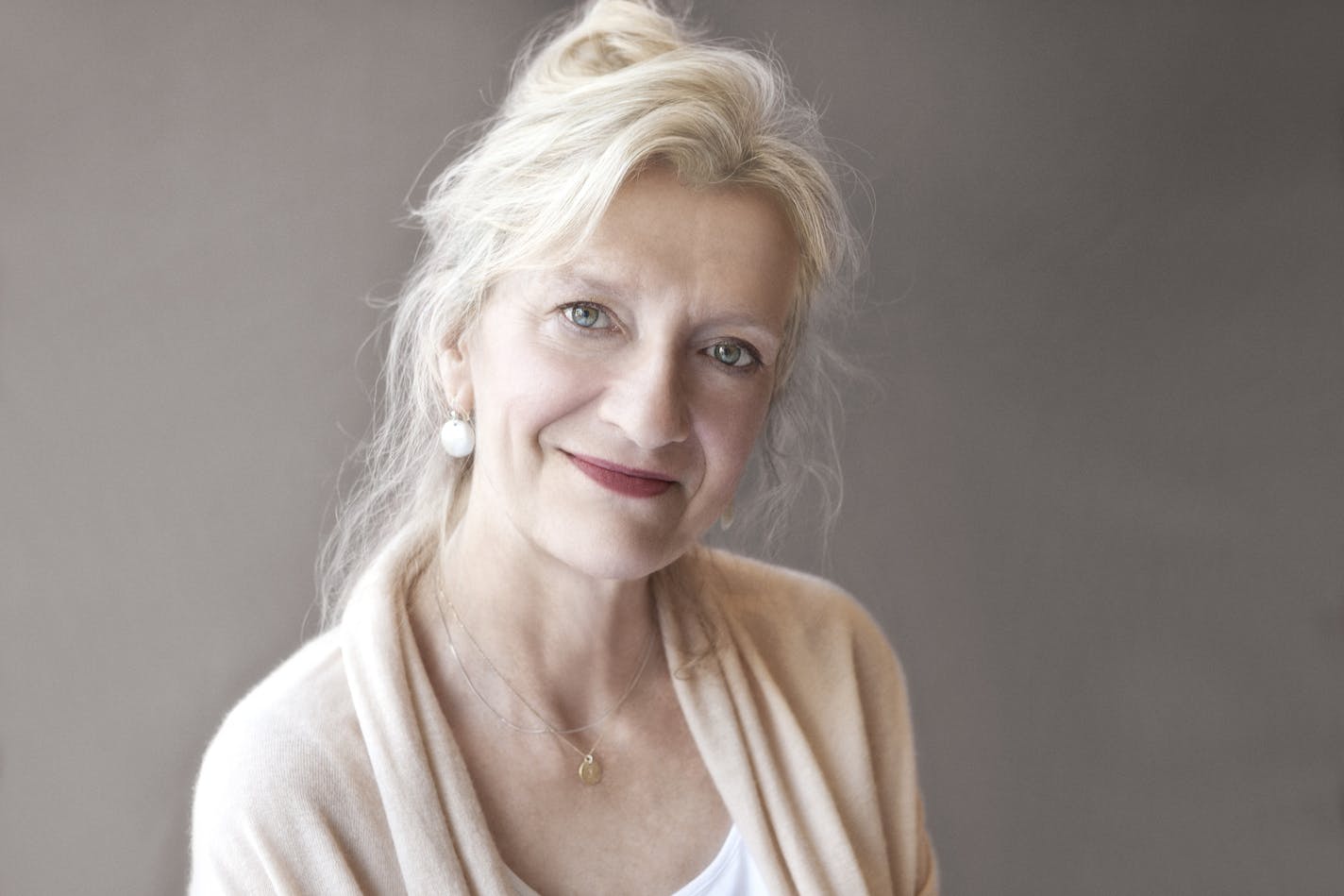 Elizabeth Strout, photo by Leonardo Cendamo