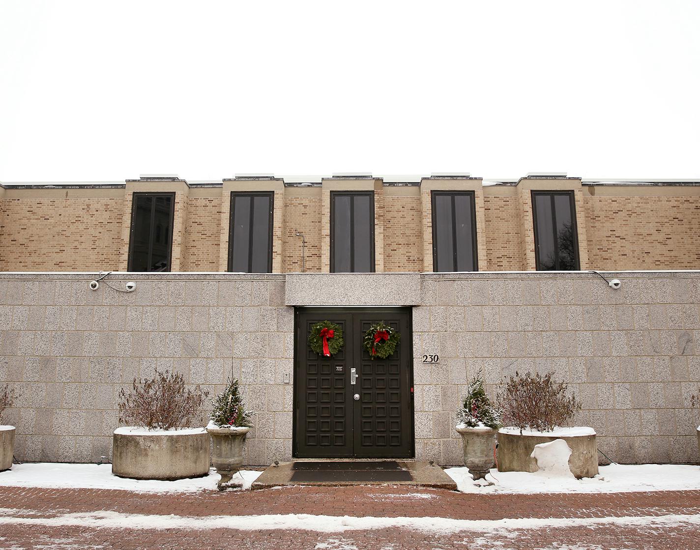 The Chancery buildings owned by the St. Paul Minneapolis Archdiocese at 226-230 Summit Avenue in St. Paul on Thursday, January 7, 2016. ] (Leila Navidi/Star Tribune) leila.navidi@startribune.com BACKGROUND INFORMATION: The St. Paul Minneapolis Archdiocese has signed purchase agreements on all four properties it is selling to pay creditors in its bankruptcy reorganization.