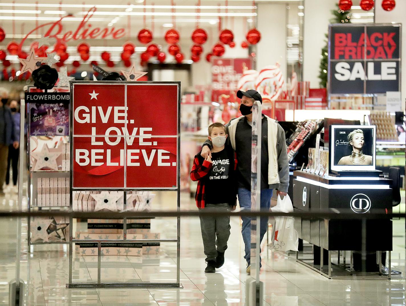 Department stores that depend on foot traffic in malls might not fare as well as other retailers, analysts say. Shown is Macy's at Ridgedale Mall, which saw better than expected traffic on Black Friday. (DAVID JOLES, Star Tribune)