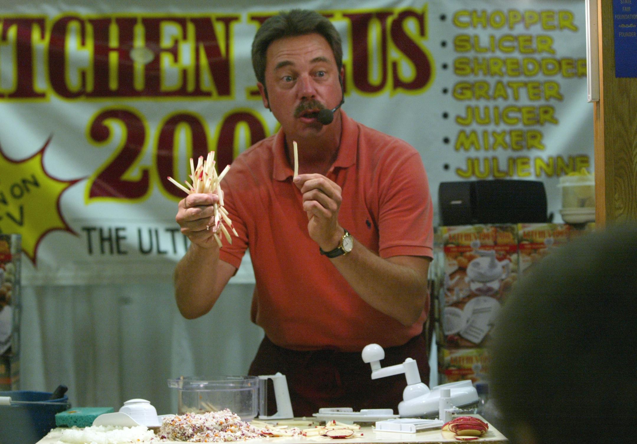 Billy Newcomb extolls the benefits of a Kitchen Plus 2000.