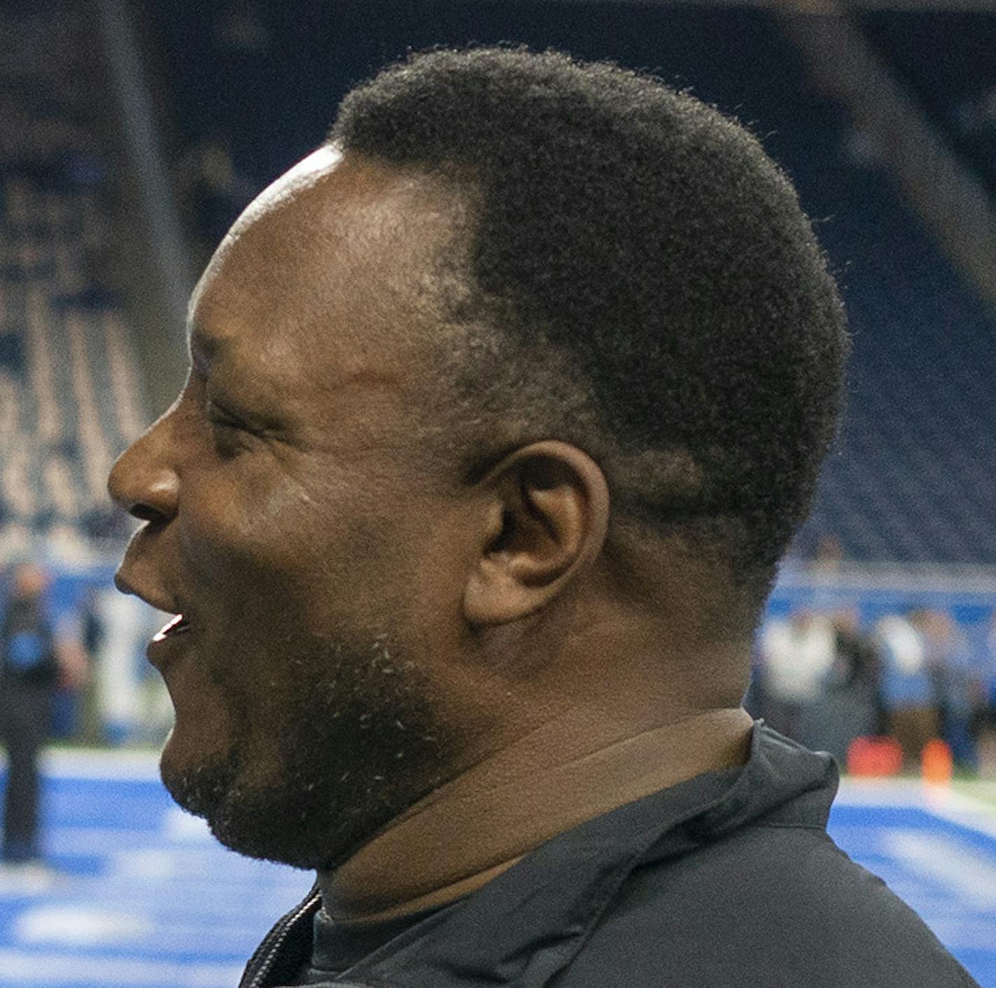 Vikings GM Rick Spielman left talked with Lions great Barry Sanders at Ford Field.] Jerry Holt &#x2022; Jerry.holt@startribune.com The Detroit Lions hosted the Minnesota Vikings at Ford Field Sunday Oct. 20, 2019. Detroit, MI. Jerry Holt