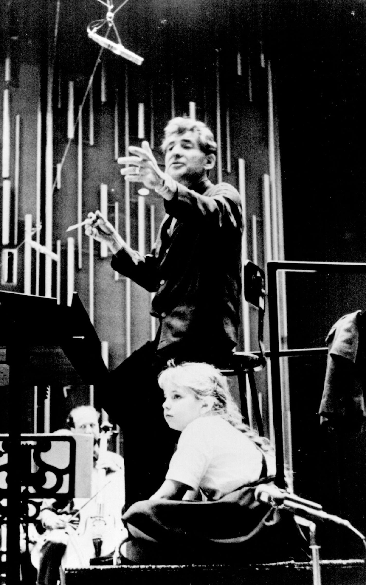 Leonard Bernstein greeting his wife, Felicia, on the New York Philharmonic's 1958 South American tour. Leonard Bernstein with his daughter, Jamie, at a New York Philharmonic rehearsal, c. 1962. Philharmonic Archives ORG XMIT: MIN2017012320021643