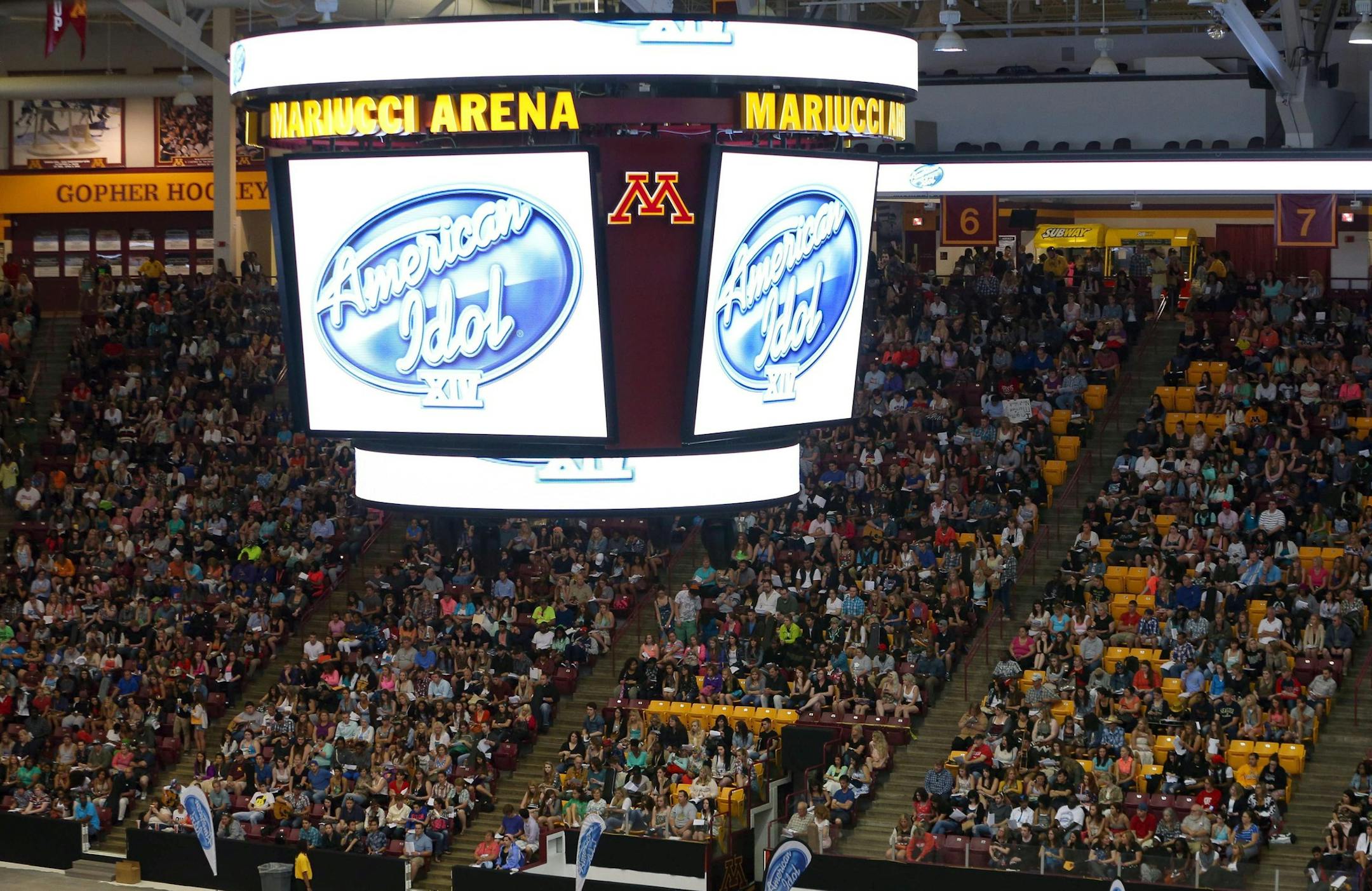 MINNEAPOLIS, MN - JUNE 18: AMERICAN IDOL XIII: Twin Cities Auditions: Thousands line up for a chance to become the next AMERICAN IDOL on Wednesday, June 18 at Mariucci Arena in Minneapolis, Minnesota. (Photo By: Adam Bettcher Getty Images for FOX Broadcasting ORG XMIT: 498182385