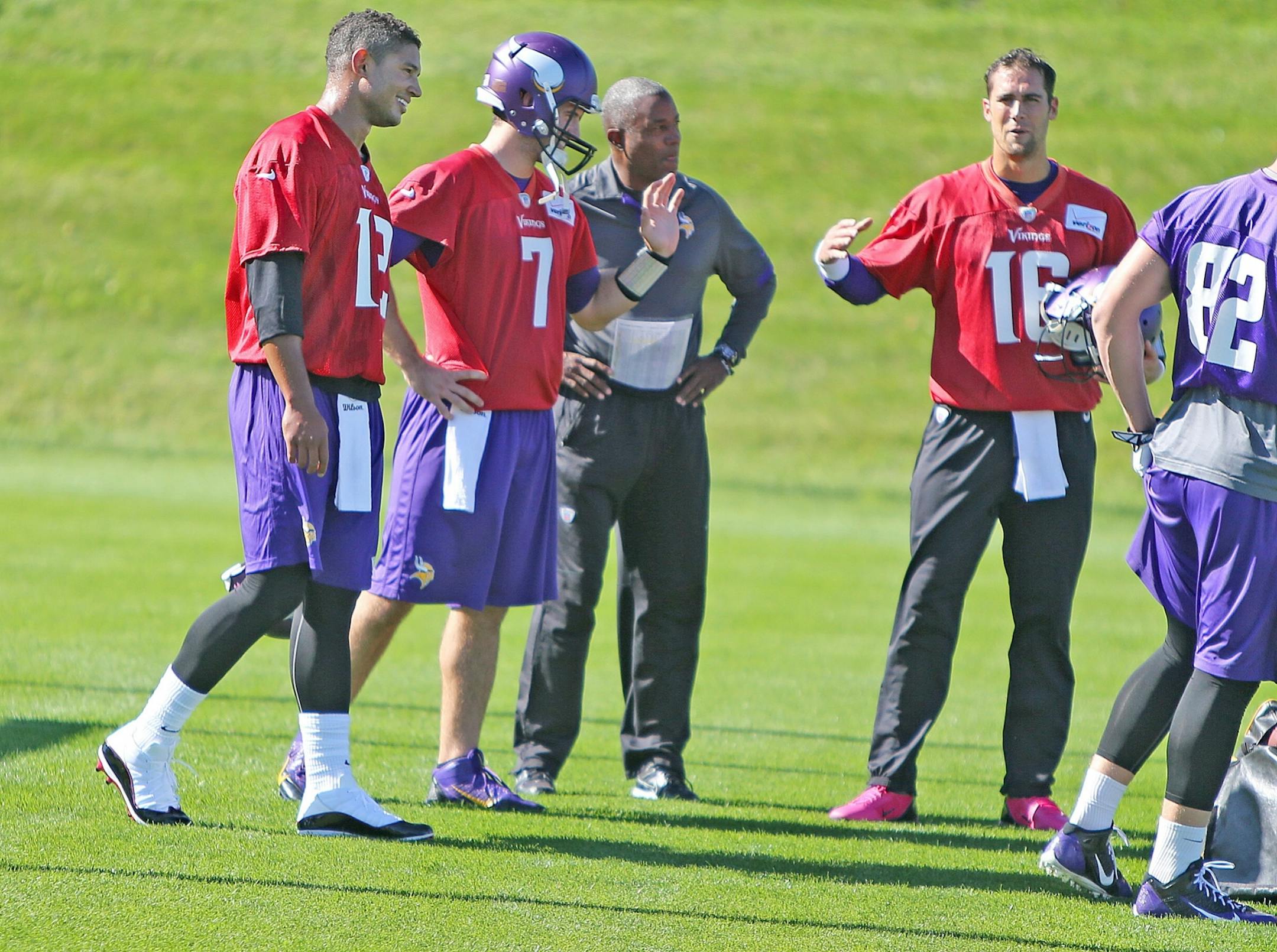 Minnesota Vikings new quarterback Josh Freeman took to the field with the other quarterbacks Christian Ponder, center, and Matt Cassel at Winter Park, Wednesday, October 9, 2013 in Eden Prairie, MN. (ELIZABETH FLORES/STAR TRIBUNE) ELIZABETH FLORES � eflores@startribune.com