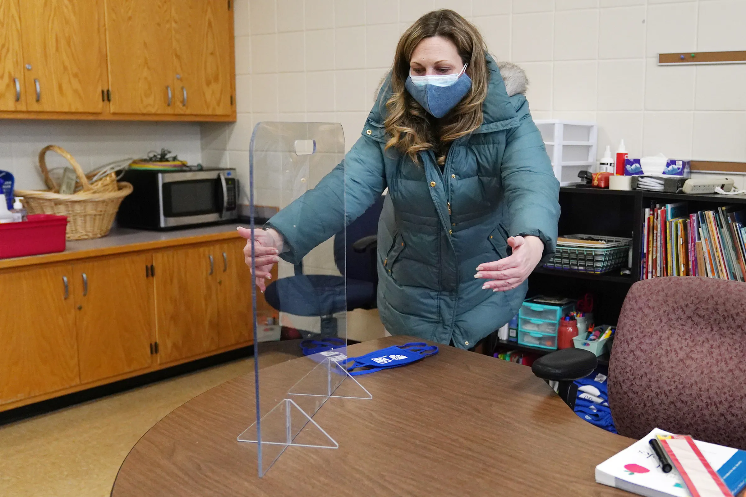 Minneapolis schools prepare elementary buildings ahead of students' return