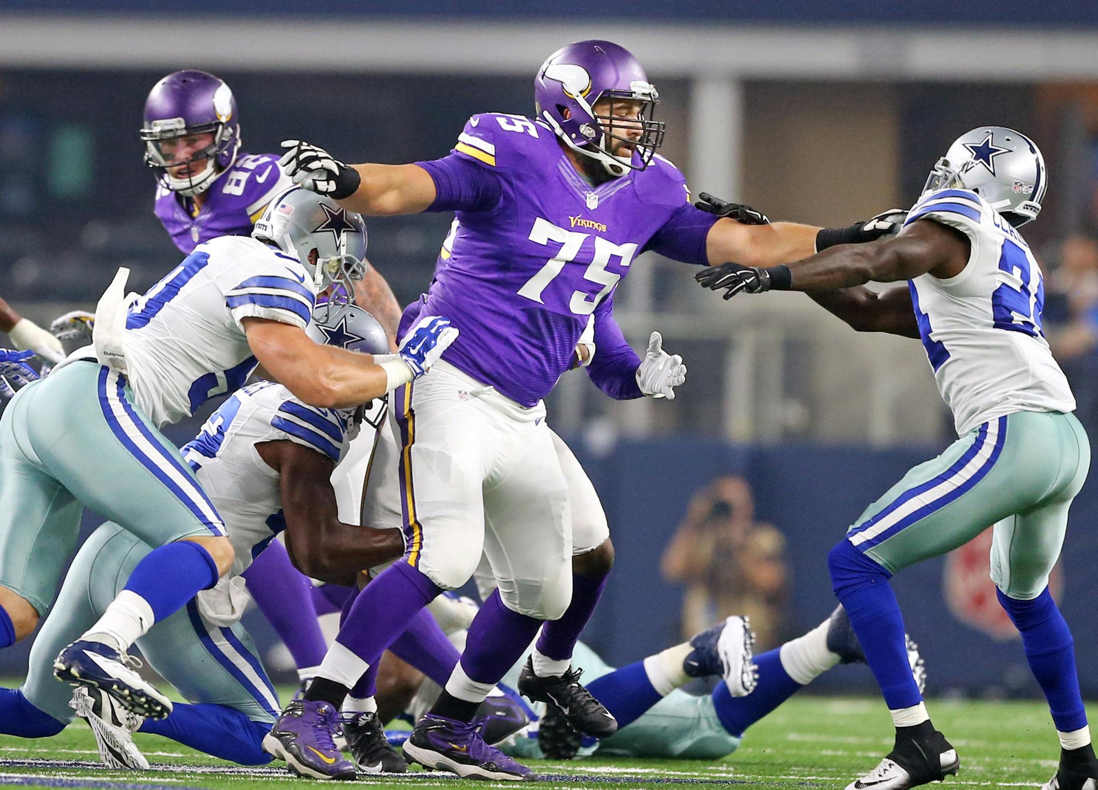 Vikings tackle Matt Kalil (75)