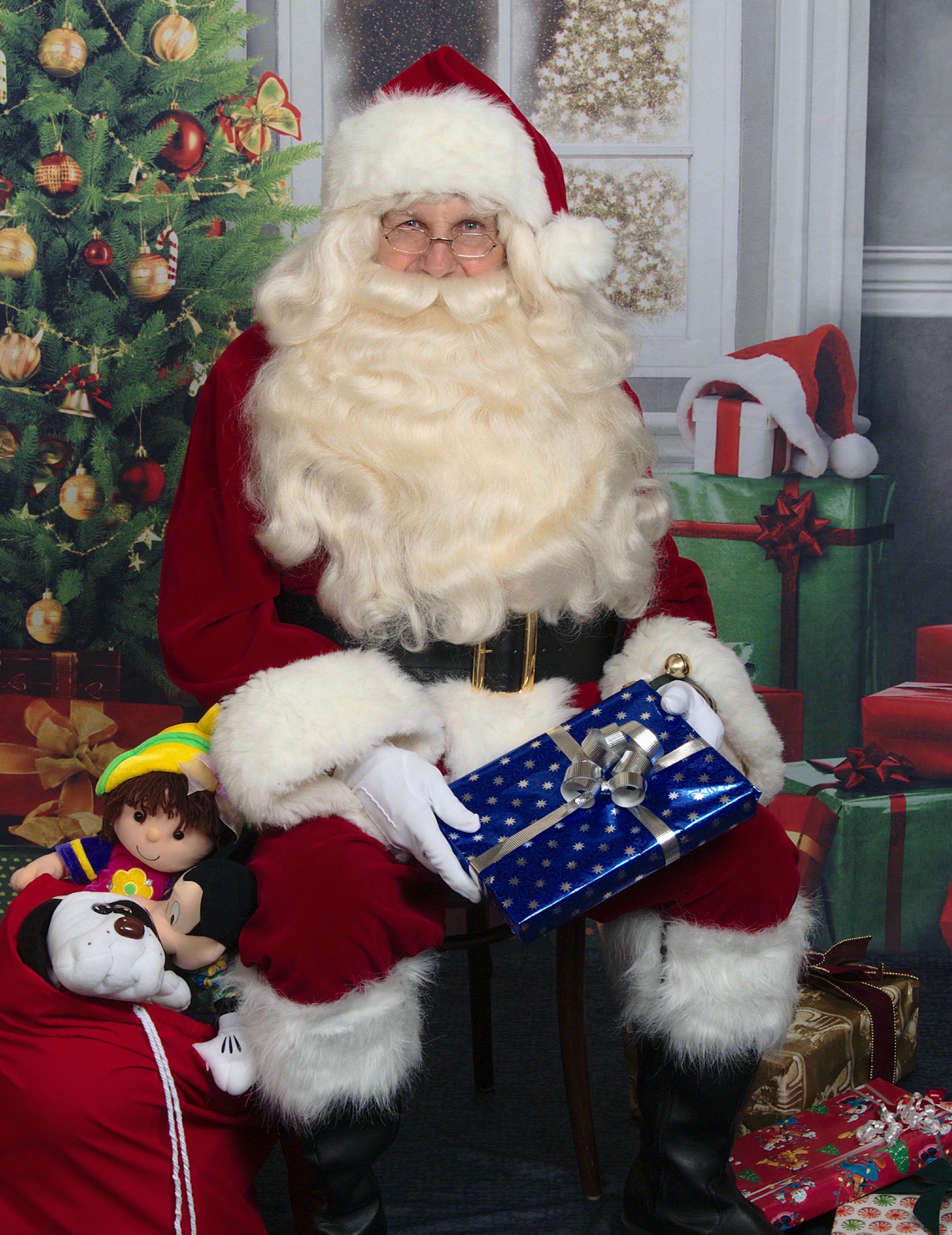 Ken Ullery, aka the South Metro Santa.