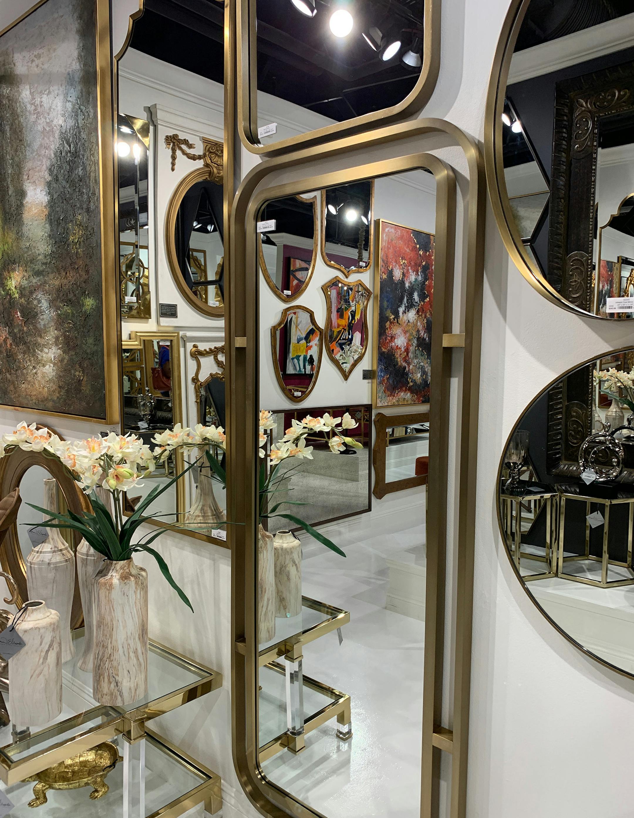 Mirrors of various sizes. (Design Recipes/TNS)