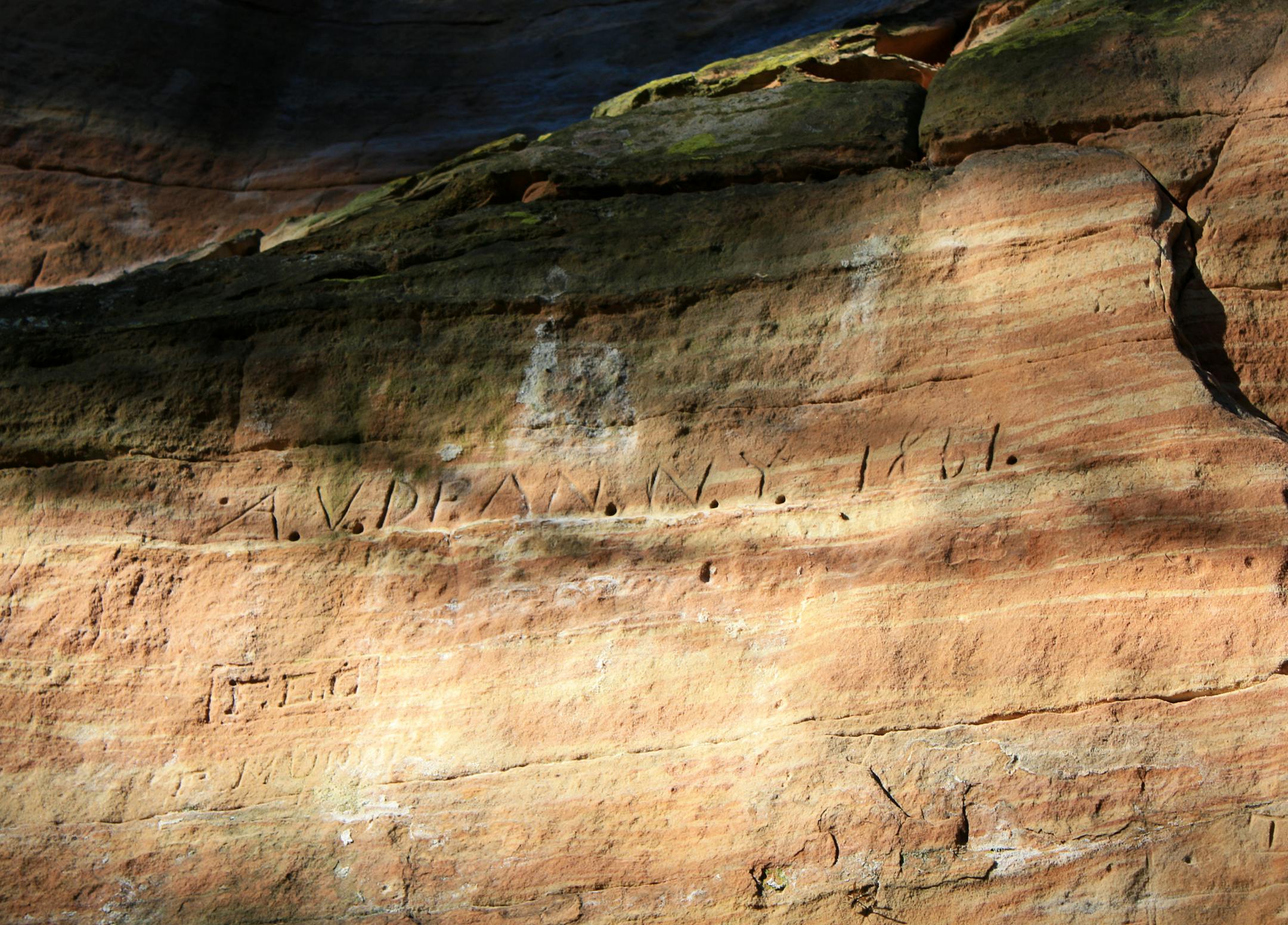 Roche-A-Cri Mound features ancient petroglyphs from before 900 AD as well as more modern graffiti and carvings from European settlers. ORG XMIT: MJS1611081653022819
