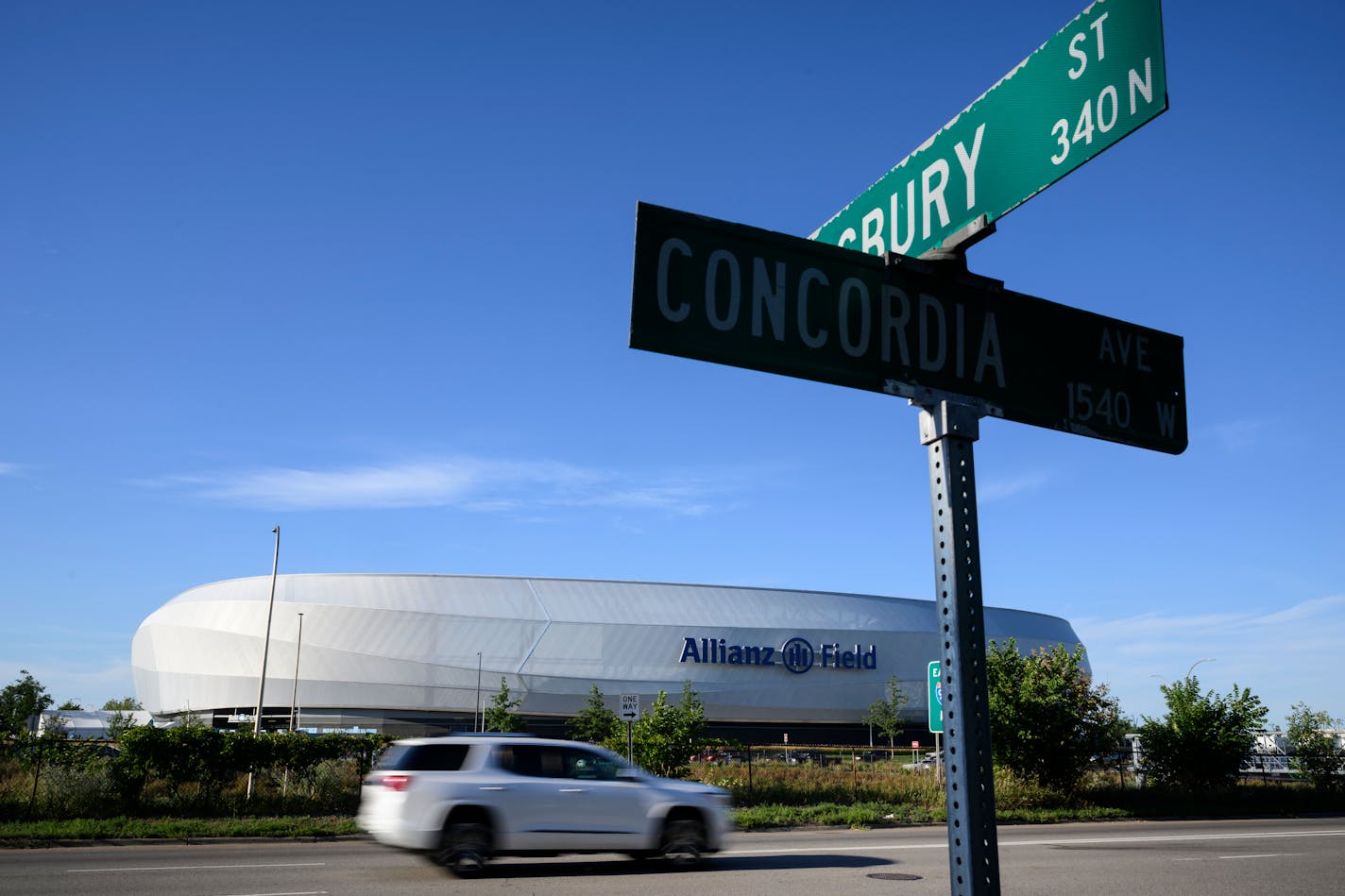 Allianz Field is seen from across the I-94 freeway Wednesday, Aug. 10, 2022 in St. Paul, Minn. The neighborhood surrounding Allianz Field buzzes with excitement and frustration on MLS All-Star night. ] aaron.lavinsky@startribune.com