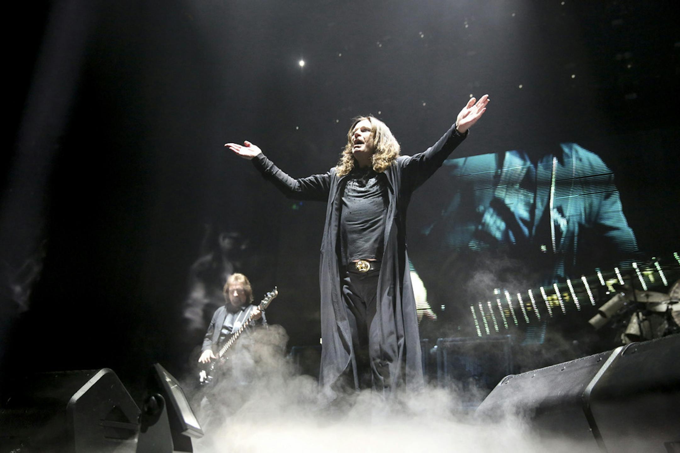 Ozzy Osbourne of Black Sabbath performs at the United Center in Chicago in January 2016. (Armando L. Sanchez/Chicago Tribune/TNS) ORG XMIT: 1266905