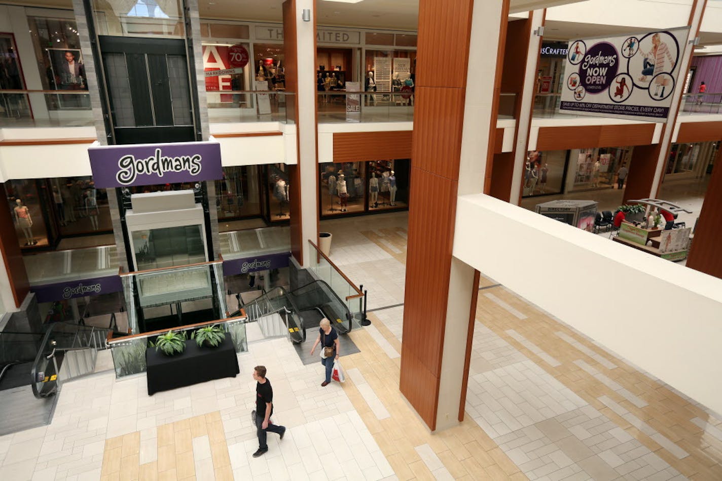 The new Gordmans department store has opened in Southdale Mall Tuesday July 21, 2015 in Edina, MN. ] Jerry Holt/ Jerry.Holt@Startribune.com