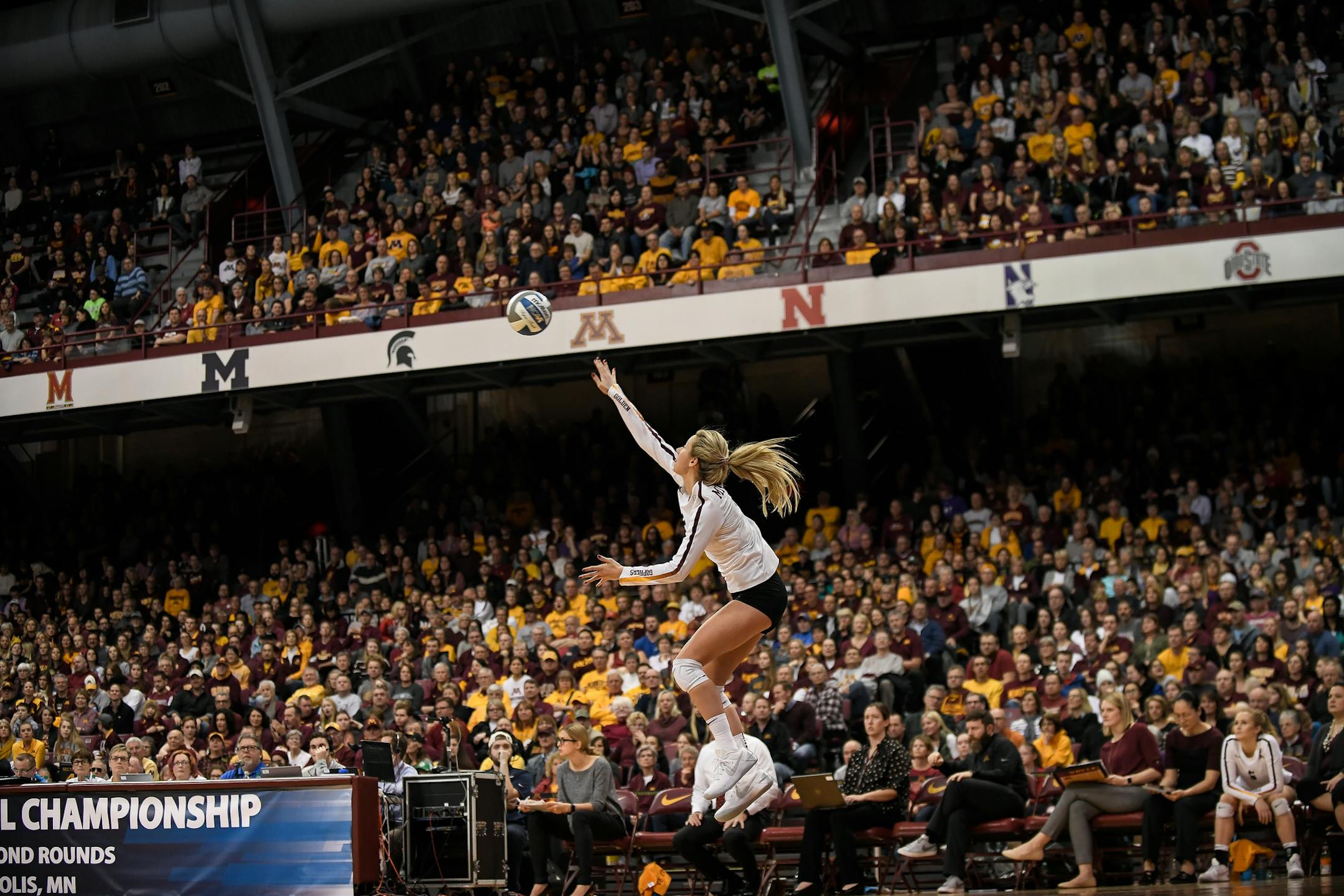 Minnesota setter Samantha Seliger-Swenson (11) served the ball in the fourth set Saturday night against the University of Northern Iowa. ] AARON LAVINSKY ï aaron.lavinsky@startribune.com The University of Minnesota Golden Gophers volleyball team played University of Northern Iowa in a NCAA tournament game on Saturday, Dec. 2, 2017 at Maturi Pavilion in Minneapolis, Minn.