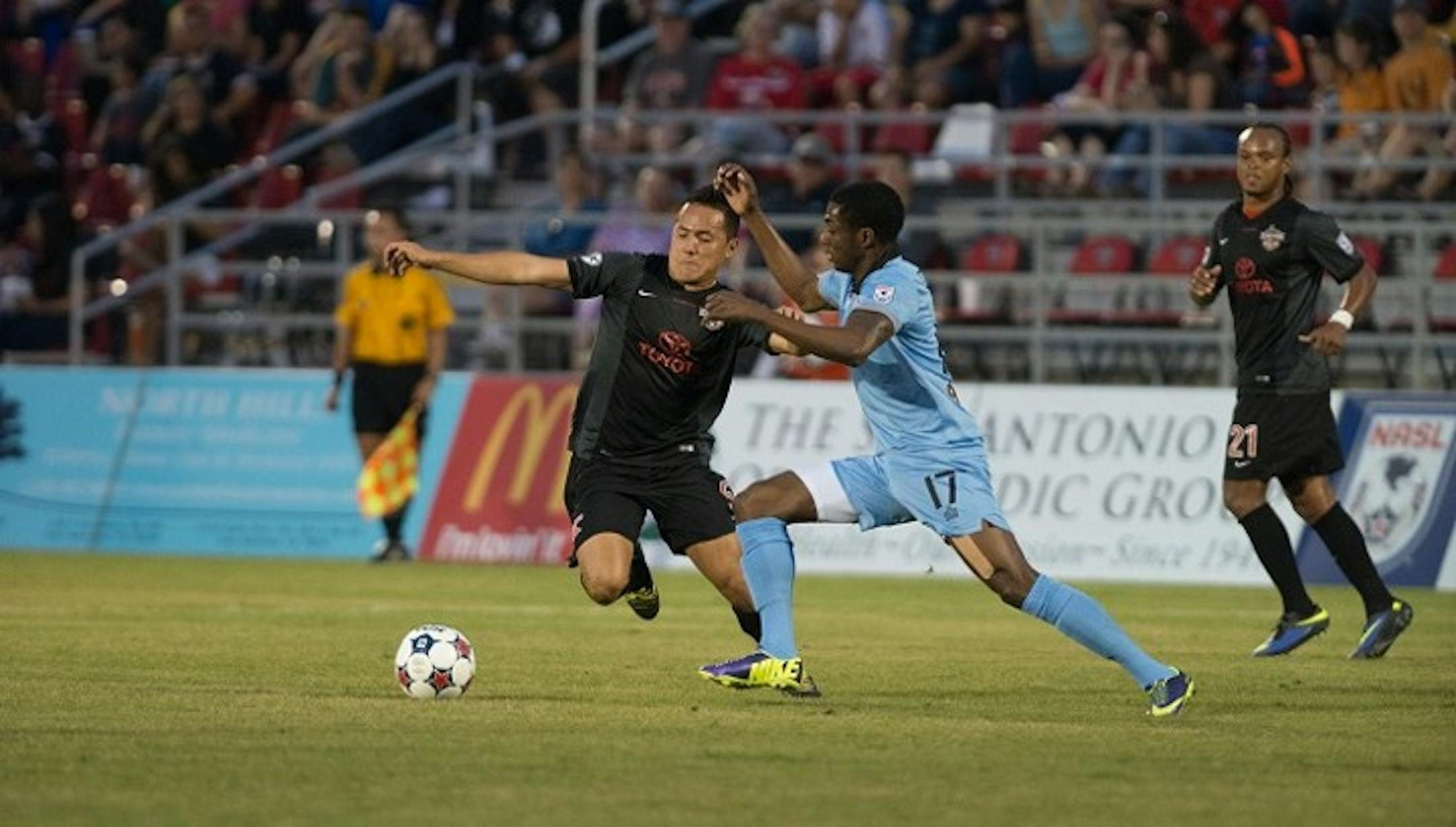 United midfielder Omar Daley (17) gives chase during Saturday's game at San Antonio.