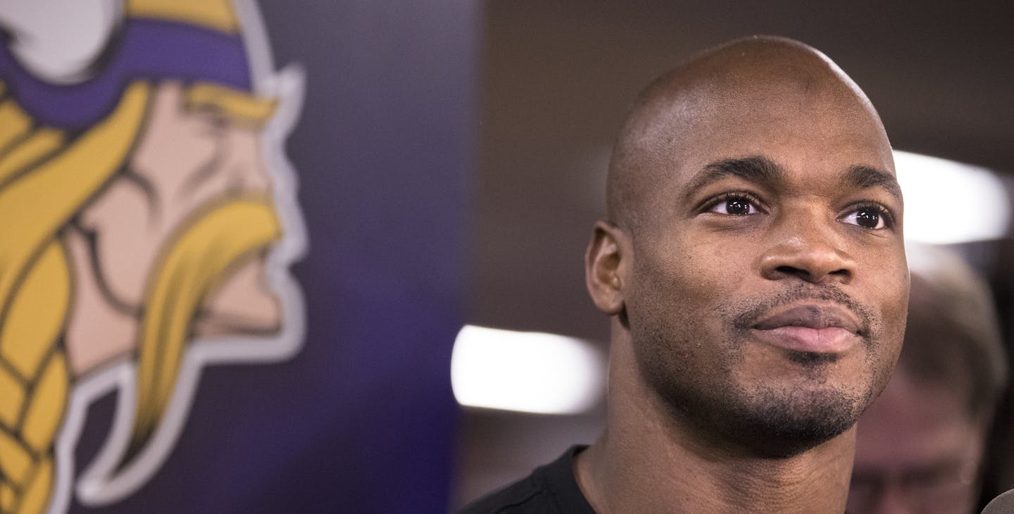 Adrian Peterson speaks to the media. ] (Leila Navidi/Star Tribune) leila.navidi@startribune.com BACKGROUND INFORMATION: Vikings players pack up their lockers at Winter Park in Eden Prairie on Monday, January 2, 2017 at the end of the season.