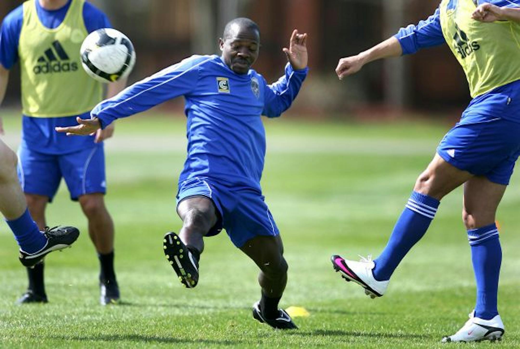 Johnny Menyongar of the Minnesota Stars soccer team practiced Monday morning at the National Sports Center.