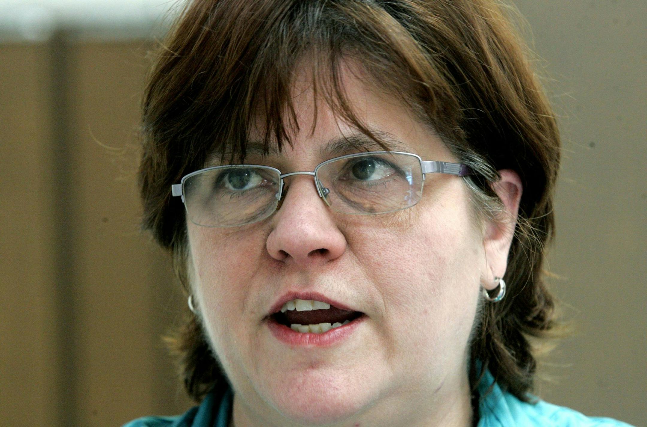 among school cafeteria nutritionists. Leah Schmidt, director of nutrtion services for the Hickman Mills School Districin Kansas City, Mo., talks about USDA nutrition requirements for school lunches. (Kansas City Star/MCT)