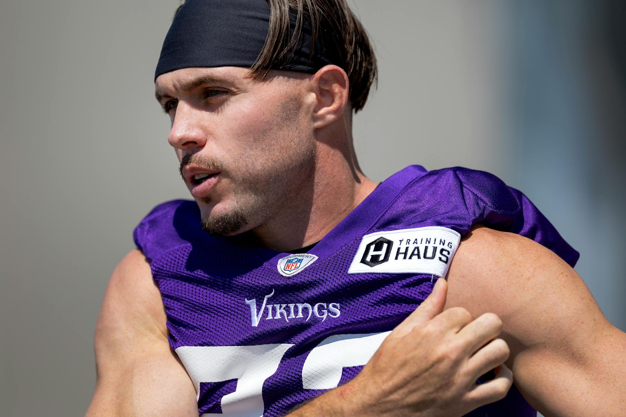 Minnesota Vikings safety Harrison Smith (22) walked out for practice.