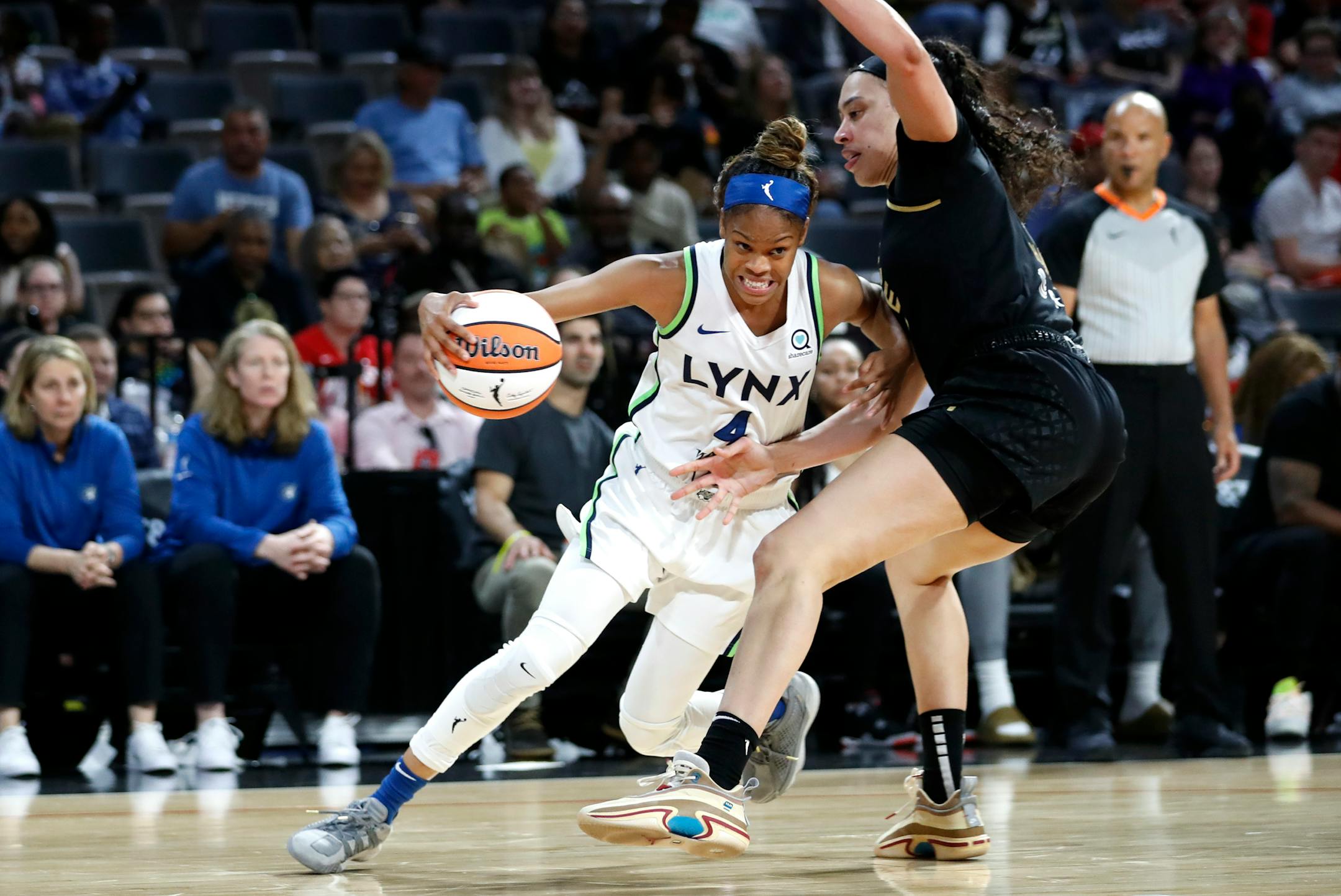 Lynx guard Moriah Jefferson drives past Las Vegas forward Dearica Hamby during Thursday night's game.