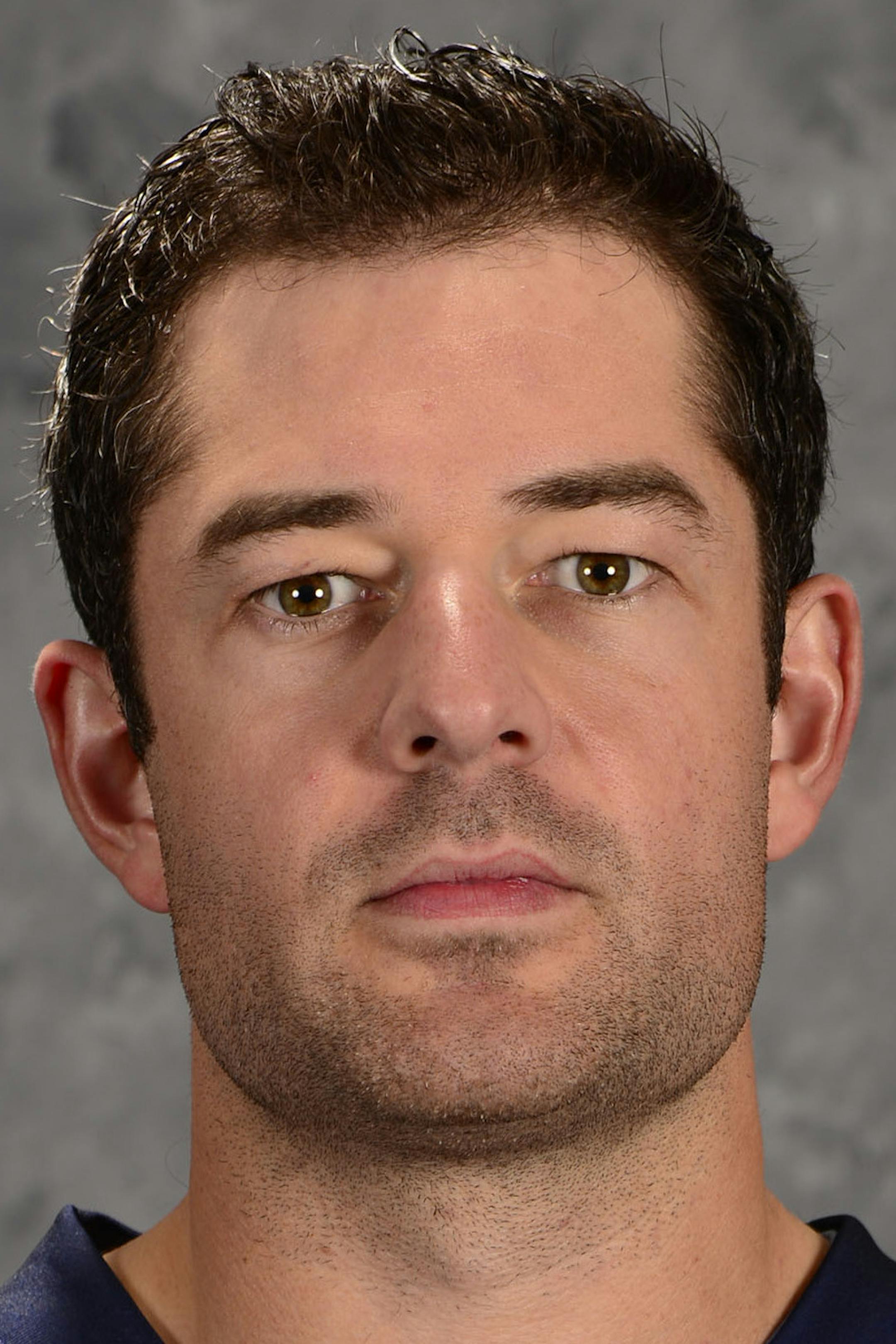 ST. LOUIS, MO - SEPTEMBER 18: Brian Elliott #1 of the St. Louis Blues poses for his official headshot for the 2014-2015 season on September 18, 2014 in St. Louis, Missouri. (Scott Rovak/NHLI via Getty Images) ORG XMIT: 503032731