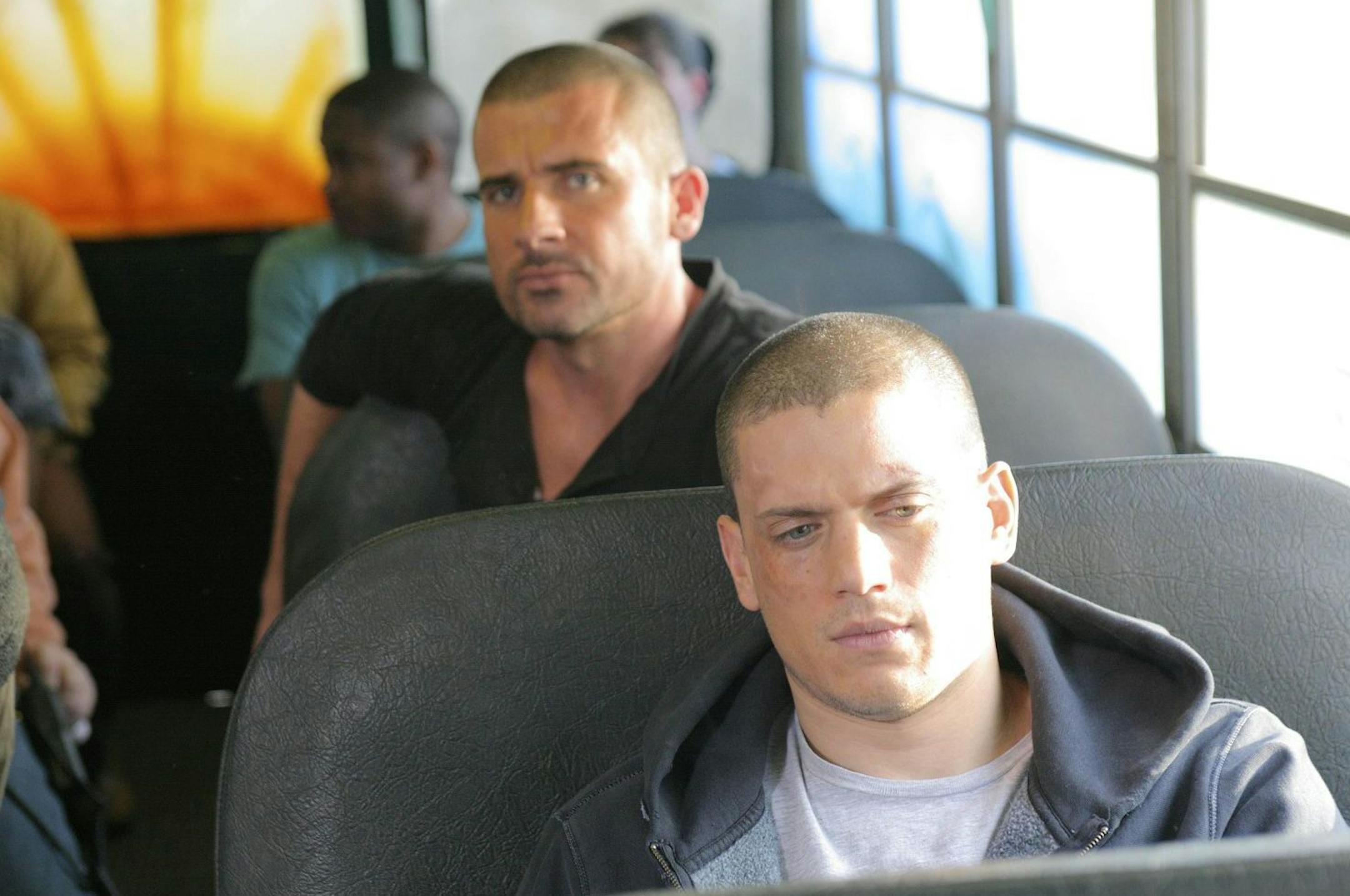 PRISON BREAK: Michael (Wentworth Miller, R) and Lincoln (Dominic Purcell, L) get one step closer to freedom in the PRISON BREAK episode "Panama" airing Monday, March 19 (8:00-9:00 Pm ET/PT) on FOX. ©2007 Fox Broadcasting Co. Cr: Bill Matlock/FOX