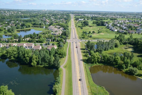 Washington County Aerial photo of Woodbury Drive, near its intersection with Lake Road.