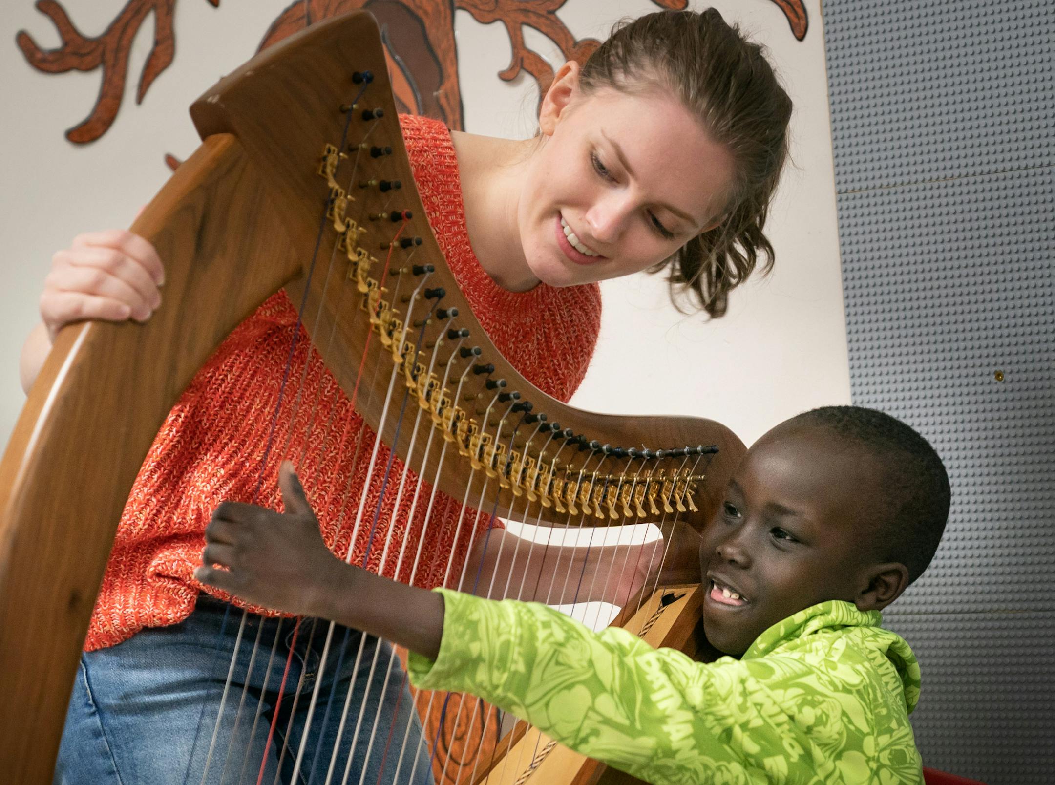Madeline Strobel gave Adery Cham a turn at the harp at Woodson Kindergarten Center in a program through MacPhail Center for Music. ] GLEN STUBBE • glen.stubbe@startribune.com Friday, January 11, 2019 In the last decade, all-day kindergarten has become just about universal across Minnesota, as policymakers and educators have touted its benefits for young learners. In Austin, one school has long been ahead of the curve: the Woodson Kindergarten Center, an all-kindergarten school with about