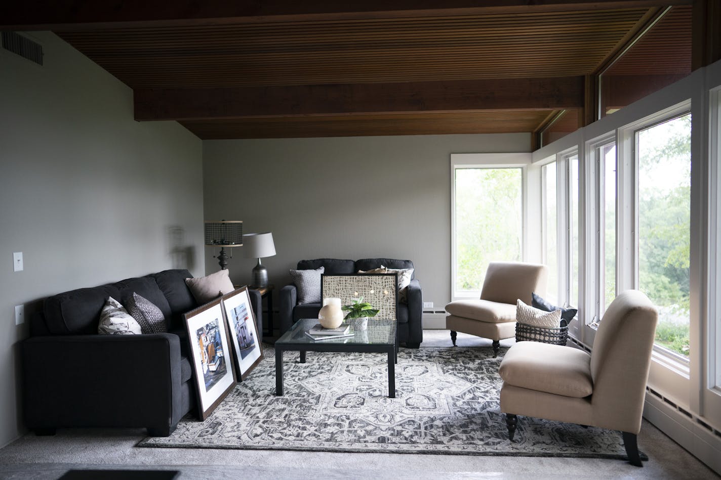 The living room of a St. Louis Park house staged by Anita Rockwell. All that was left was hanging artwork and deciding on one of the two table lamps. ] JEFF WHEELER &#x2022; jeff.wheeler@startribune.com Anita Rockwell, whose company Stage Works readies homes for sale, has been extra busy with the fall market in full swing. She staged a home in St. Louis Park Wednesday afternoon, September 18, 2019. She brought in all the furnishings shown.