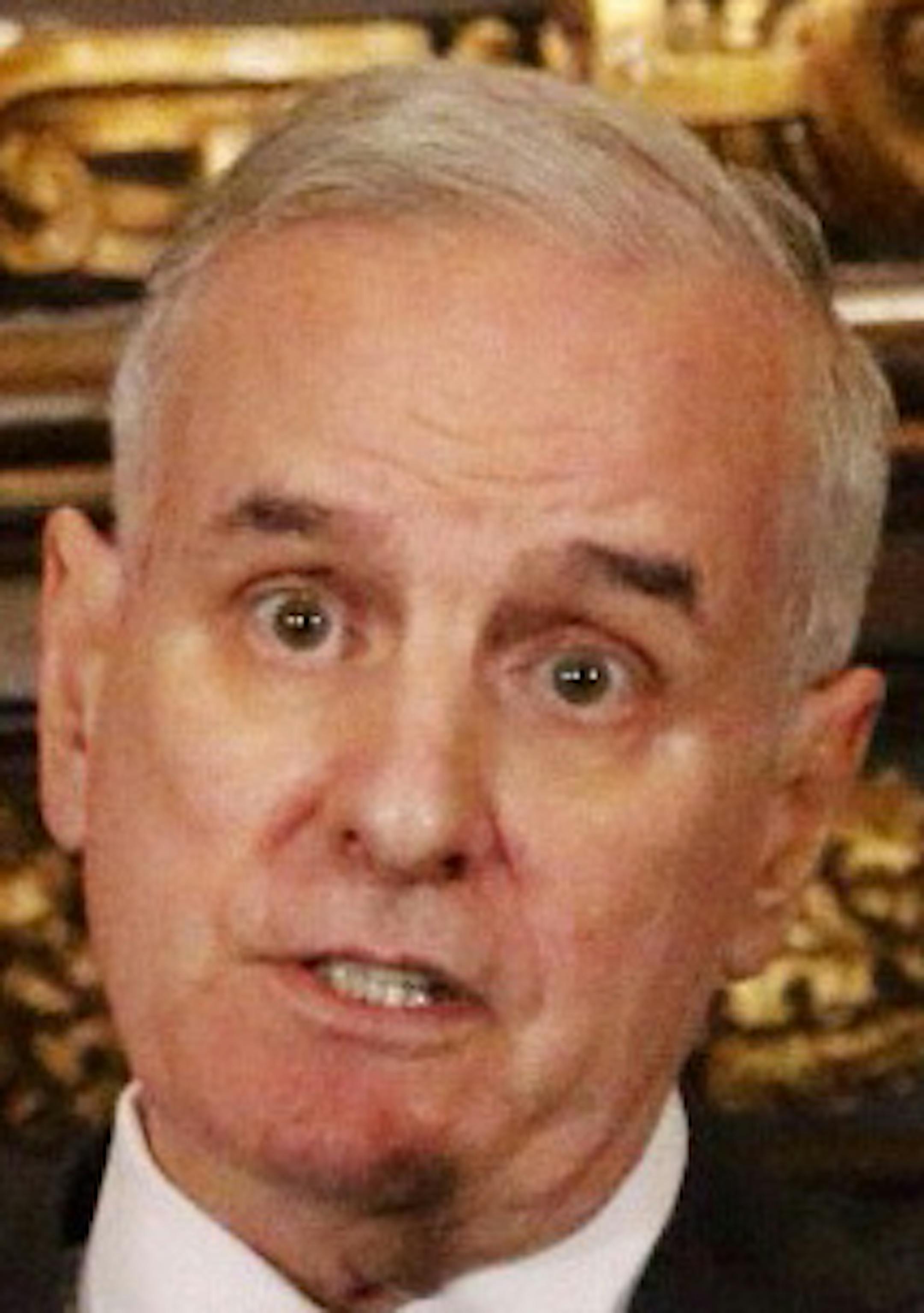 Governor Dayton with senators Bakk (left) and Rest right. Senator rod skoe behind Dayton. ] BRIAN PETERSON/STAR TRIBUNE