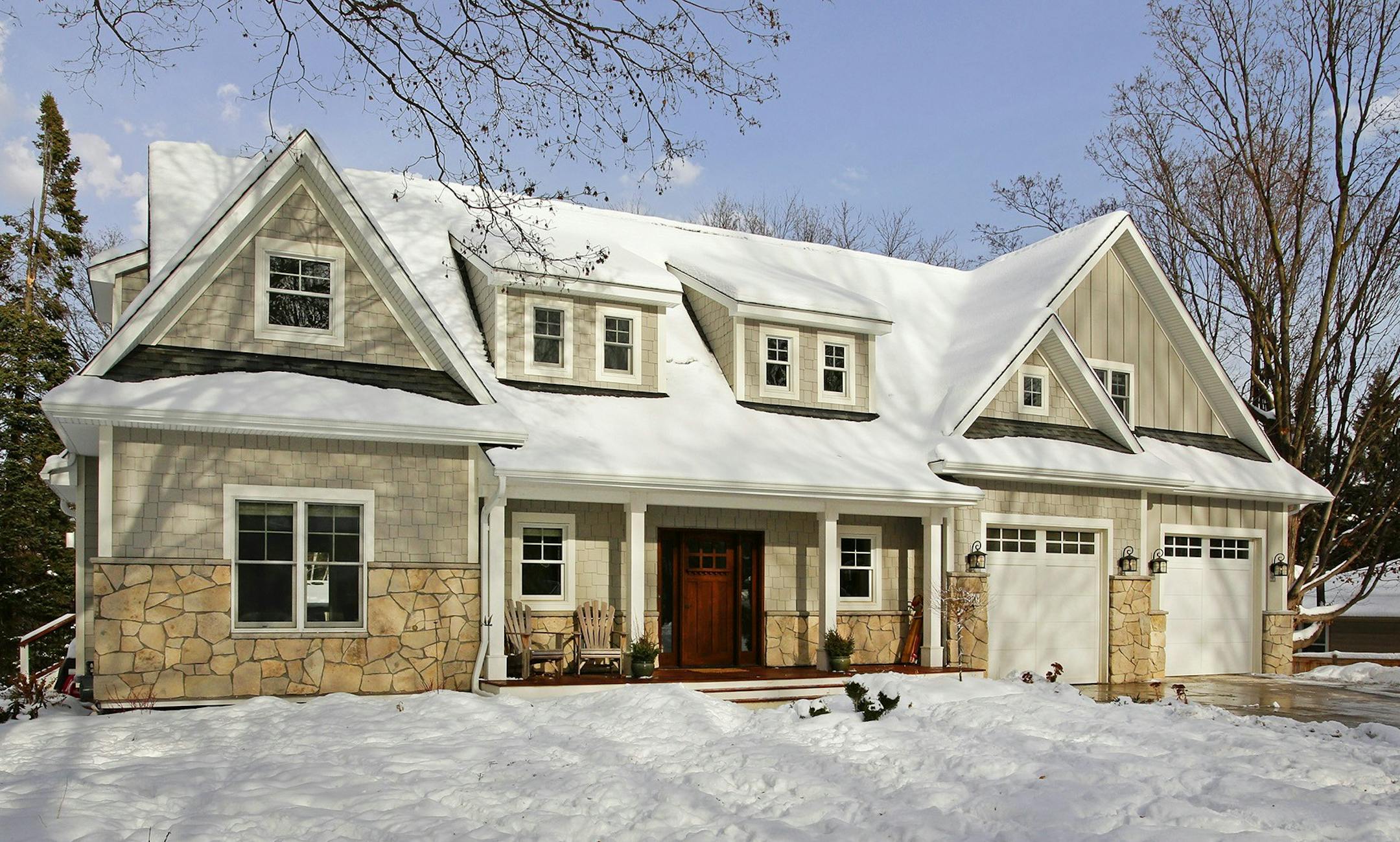 Spacecrafting Exterior of house in Deephaven