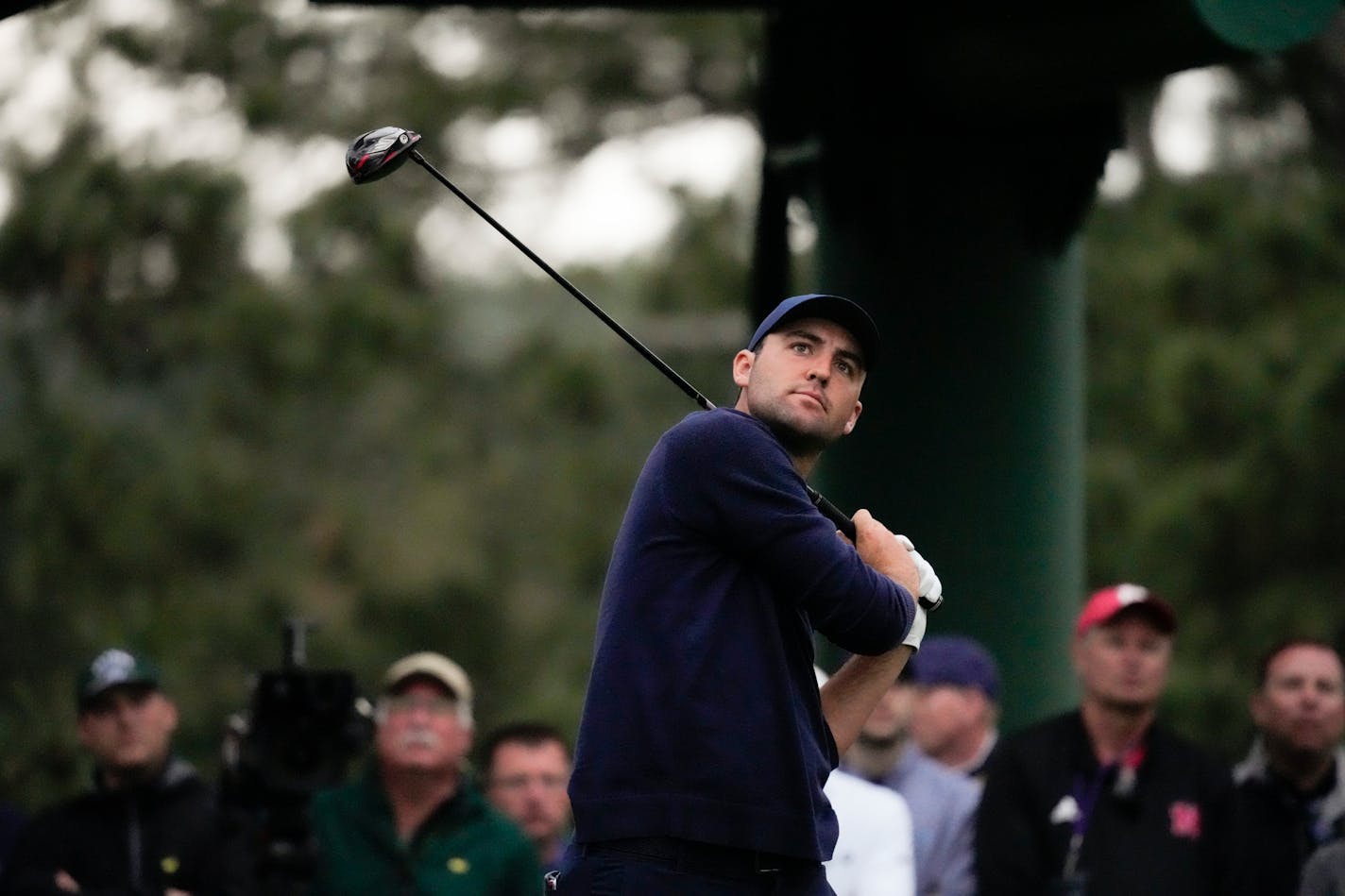 Scottie Scheffler on the 18th tee during the second round at the Masters golf tournament on Friday, April 8, 2022, in Augusta, Ga. (AP Photo/Charlie Riedel)