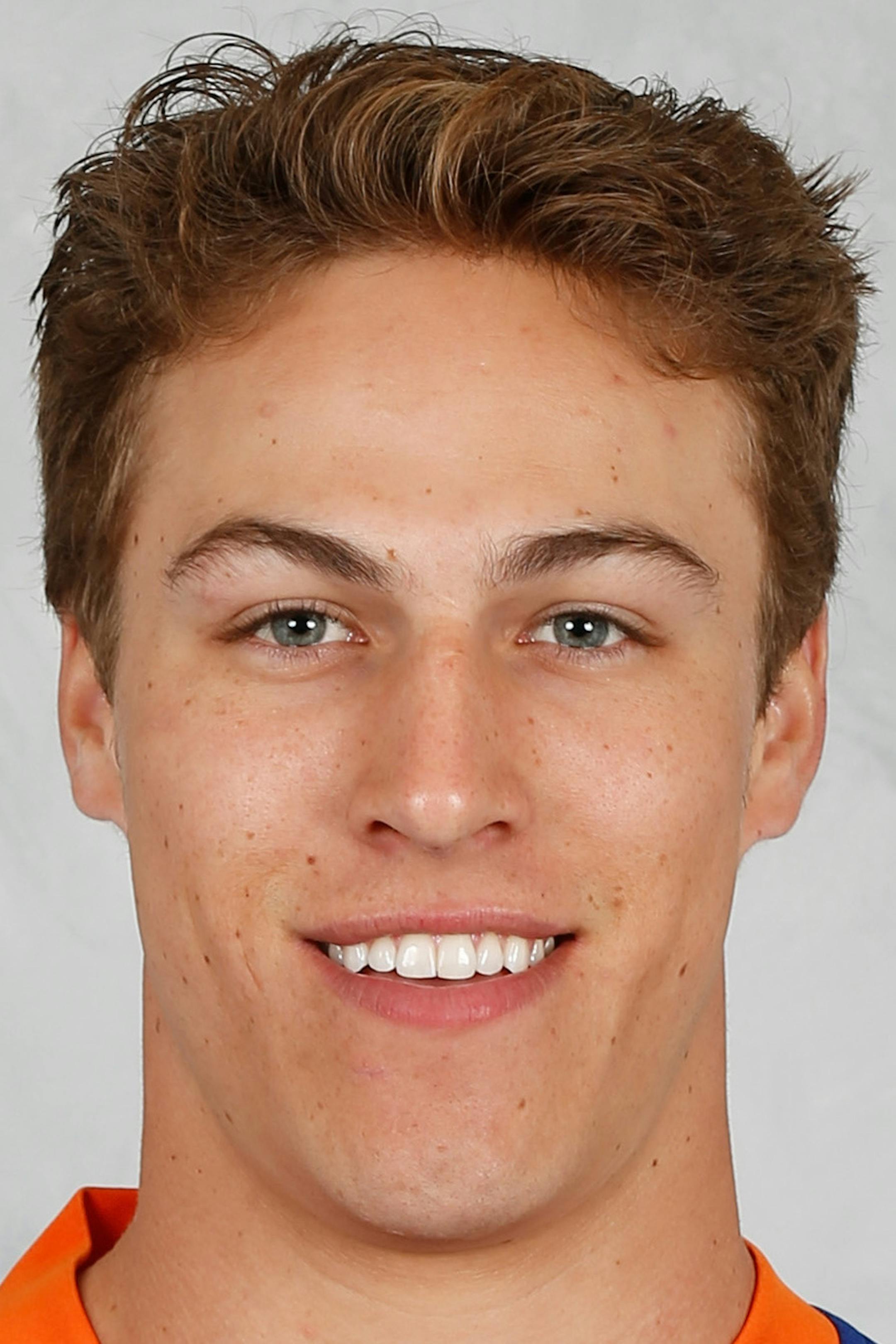 UNIONDALE, NY - SEPTEMBER 18: Anders Lee #27 of the New York Islanders poses for his official headshot for the 2014-2015 season on September 18, 2014 at the Nassau Coliseum in Uniondale, New York. (Photo by Mike Stobe/NHLI via Getty Images) *** Local Caption *** Anders Lee ORG XMIT: 503032297