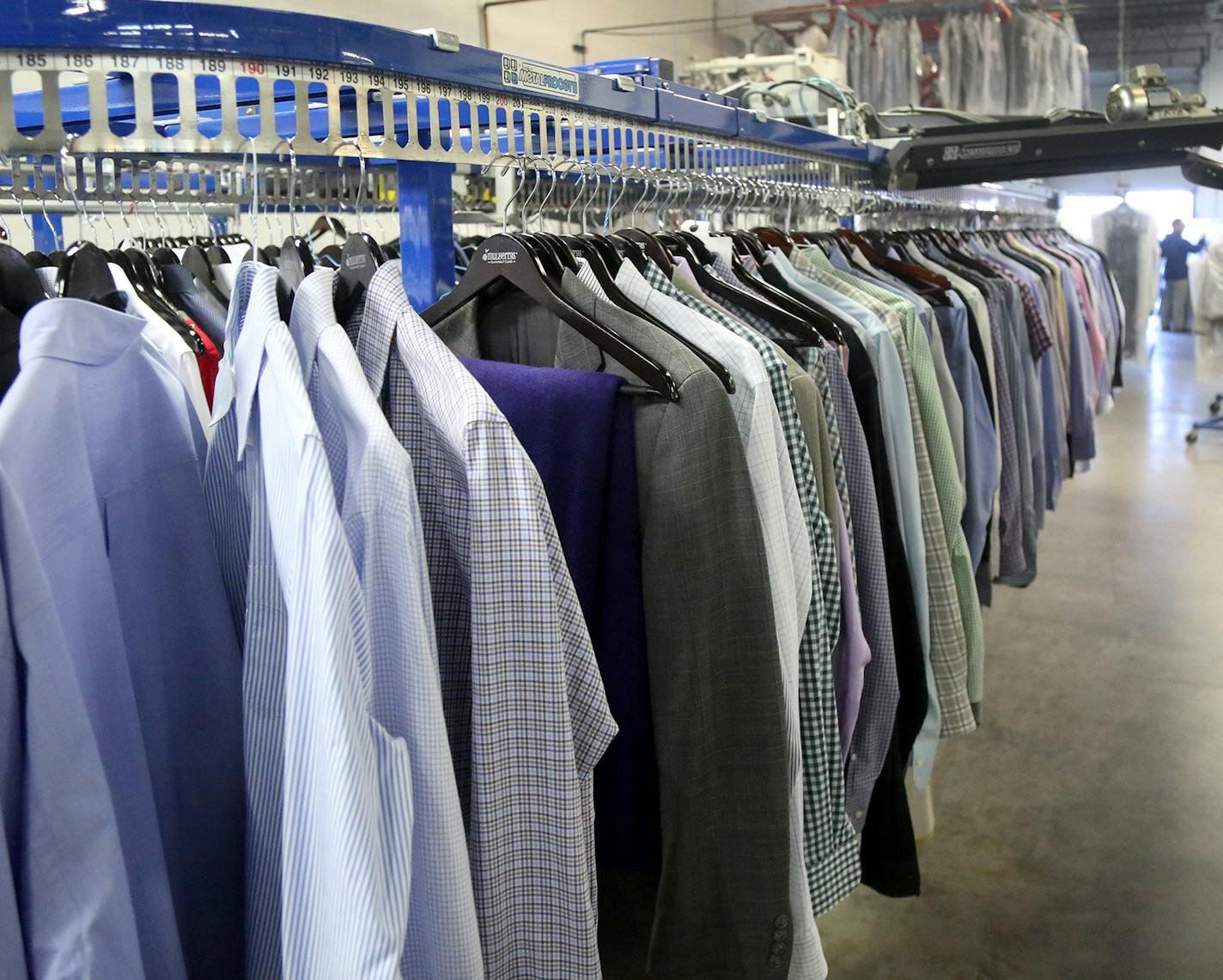 A look inside of the new Mulberrys store and 10,000 square ft. cleaning facility, much of it state-of-the-art automated line and seen Monday, March 12, 2018, at the Minneapolis-based dry cleaners, a green cleaner, in Roseville, MN.] DAVID JOLES &#xef; david.joles@startribune.com A new store and 10,000 square ft. cleaning facility was seen Monday, March 12 at Minneapolis-based Mulberrys dry cleaners, a green cleaner, in Roseville, MN.**Dan Miller,cq