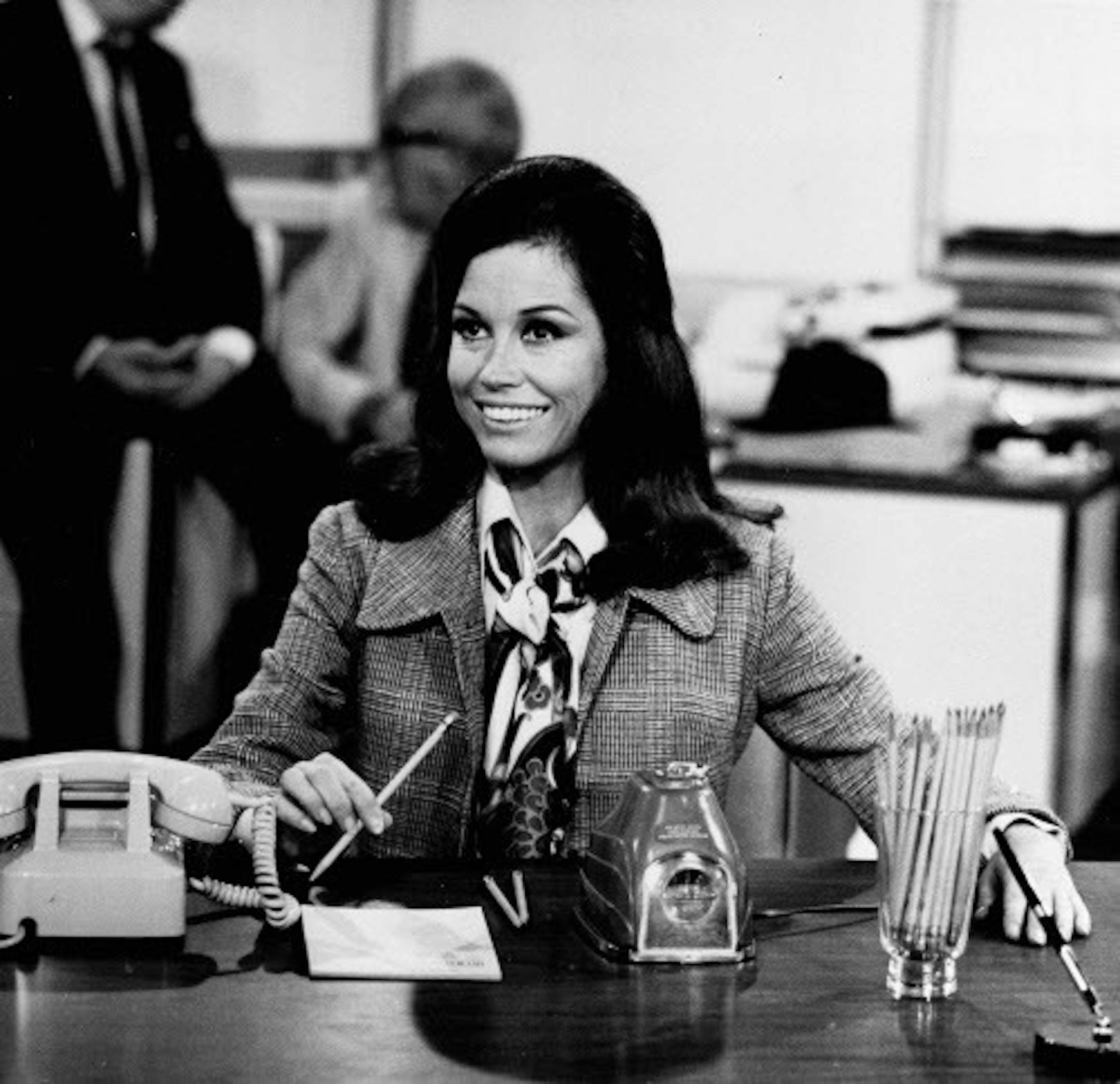 Actress Mary Tyler Moore is shown as TV news producer Mary Richards in a scene from the "The Mary Tyler Moore Show," Aug. 1970 (AP Photo) ORG XMIT: APHS326011 ORG XMIT: MIN1610171748271659