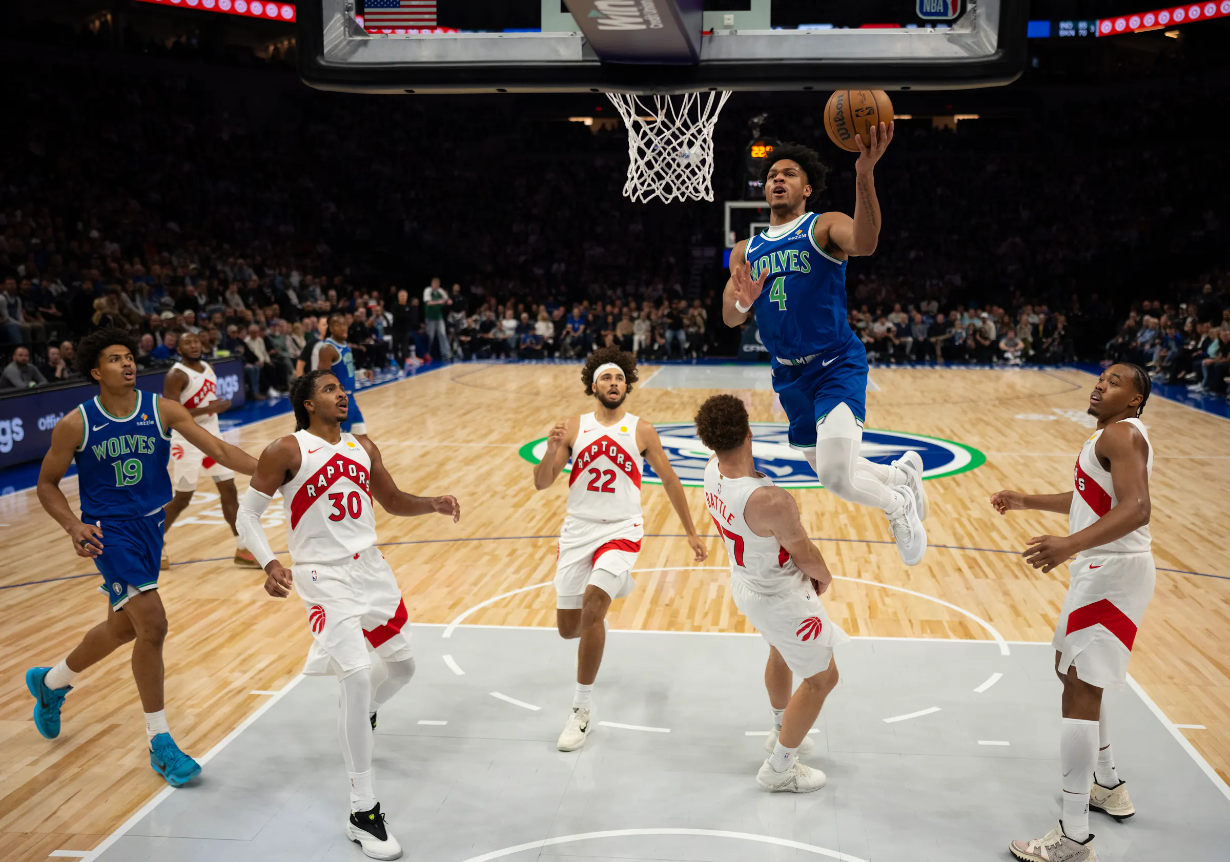 Timberwolves Rout Raptors 117-94 to Start Season 3-0