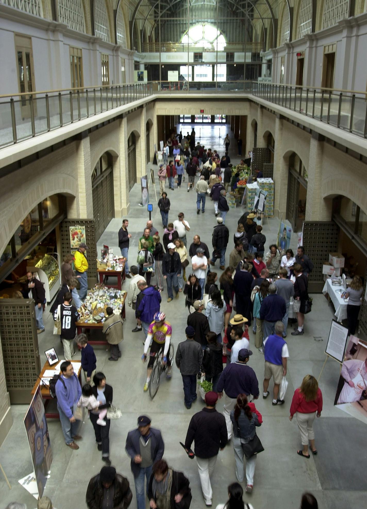 FERRY412_LA.jpg The inside of the renovated San Francisco Ferry Building is now the home of the Farmers Market where thousands flocked to check out the new build as well as the new food booths. Among the booths inside are Scharffer Berger Chocolate and Goldn Gare Meat Company. 4/26/03 in San Francisco. Lacy Atkins/San Francisco Chronicle