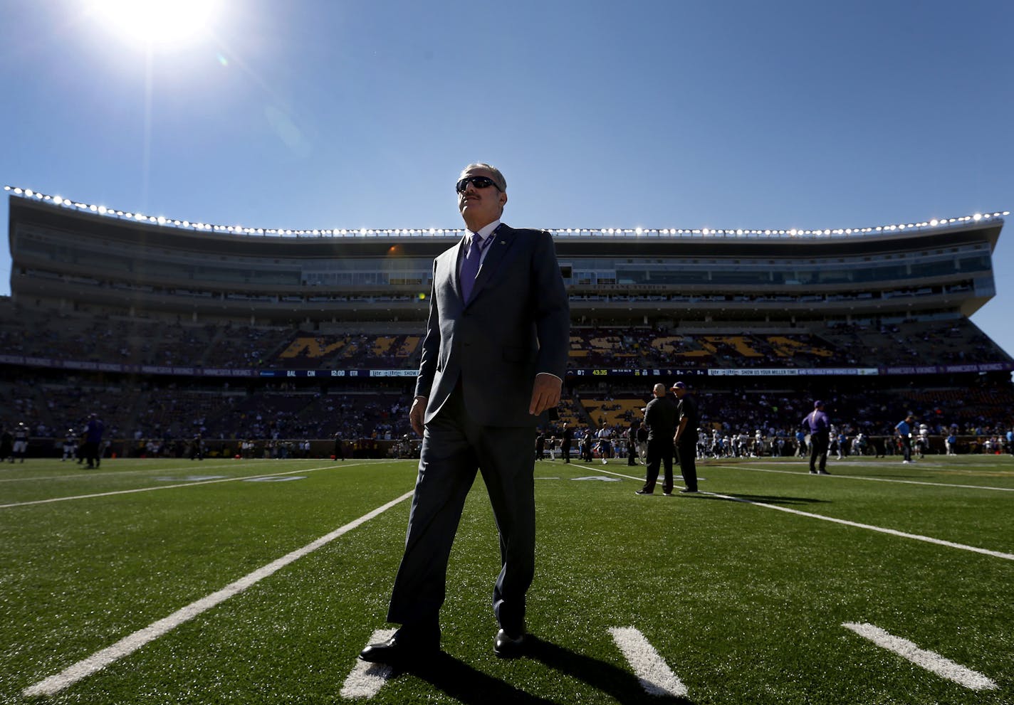 Minnesota Vikings owner Zygi Wilf watched pre game warm ups at TCF Bank Stadium before the Vikings vs. Lions game. ] CARLOS GONZALEZ &#xef; cgonzalez@startribune.com - September 27, 2015, TCF Bank Stadium, Minneapolis, MN, NFL, Minnesota Vikings vs. San Diego Chargers ORG XMIT: MIN1509301541104907