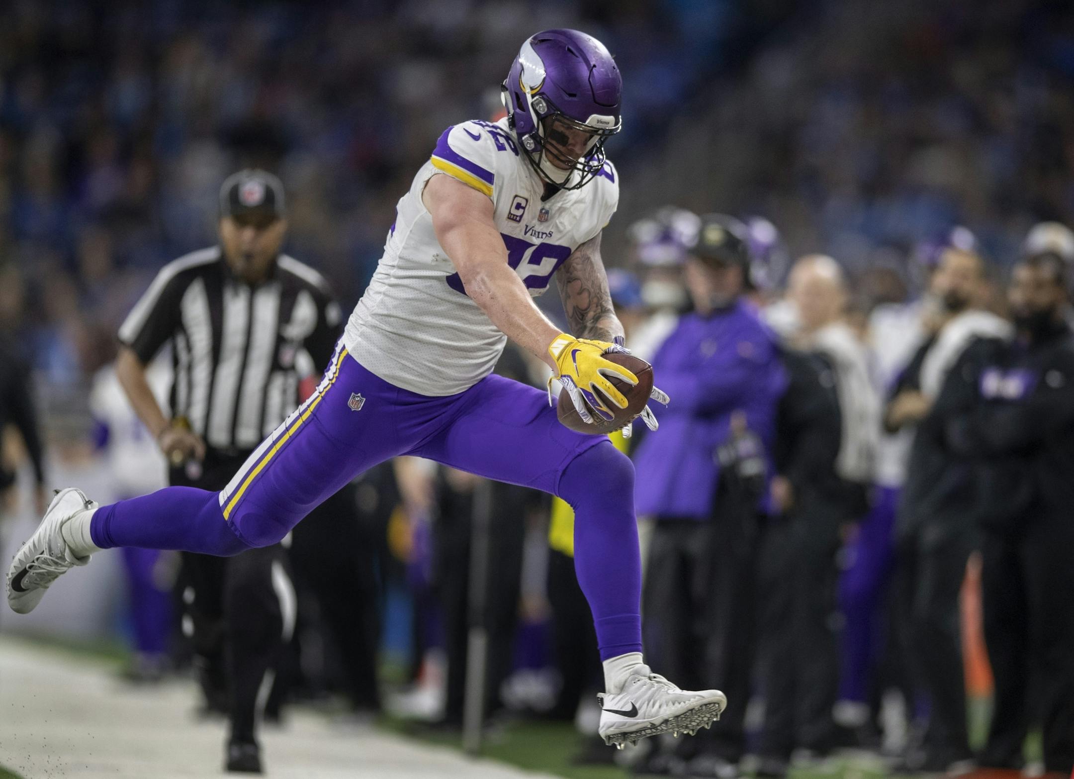 Minnesota Vikings tight end Kyle Rudolph (82) was forced out of bounds just shy of a first down in the forth quarter at Ford Field Sunday December 23, 2018 in Detroit, MI.
