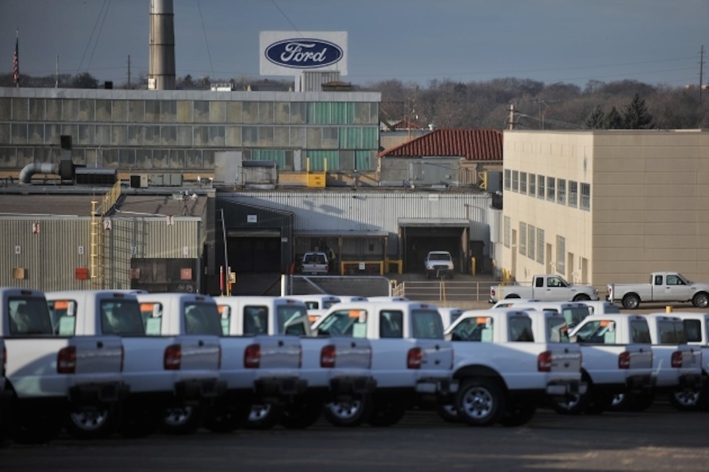 The last Ford Ranger leaves the St. Paul Ford Assembly Plant Friday morning. PHOTO: Glen Stubbe