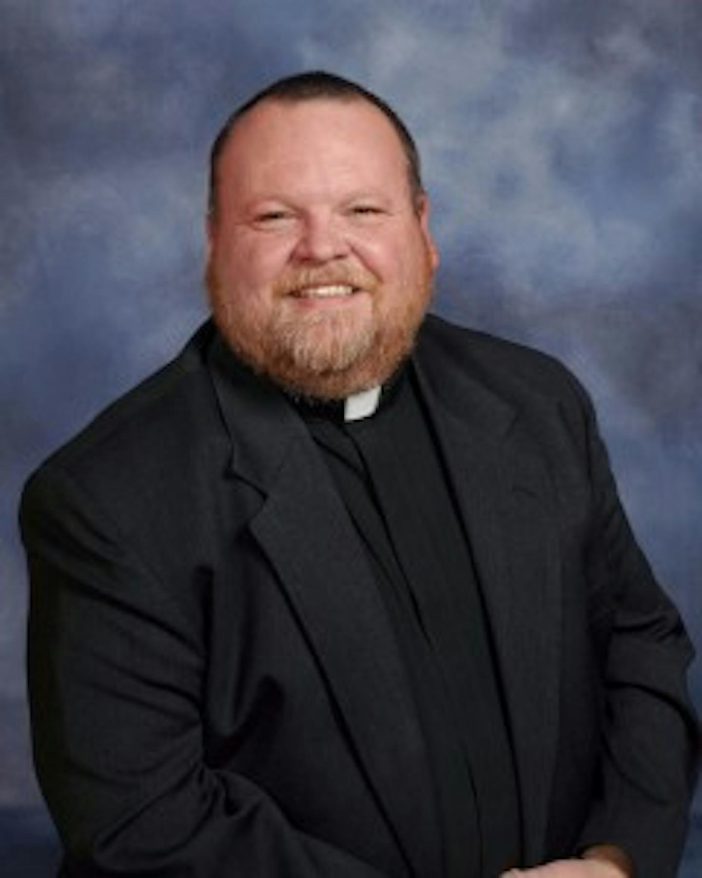 Collar Porn - Cottage Grove Lutheran pastor charged with six counts of possessing child  porn