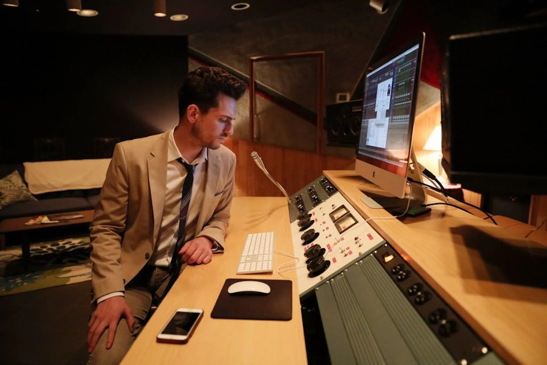 It's the end time for Flyte Tyme, Edina studio that was home to ...