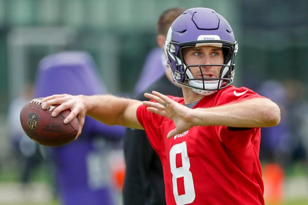 Vikings' Cousins goes back to school, learning offense 'from scratch'