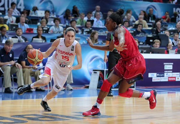 Anna Cruz of the Lynx (left) will miss some WNBA games to play for Spain in the Eurobasket tournament.