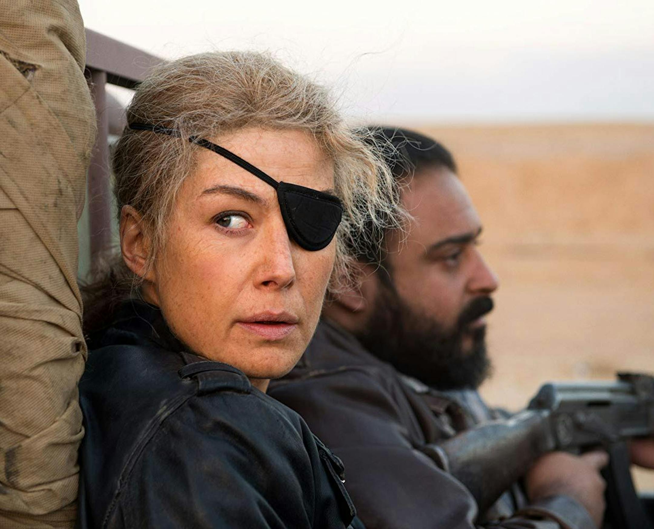 Rosamund Pike in "A Private War." (Aviron Pictures) ORG XMIT: 1244052