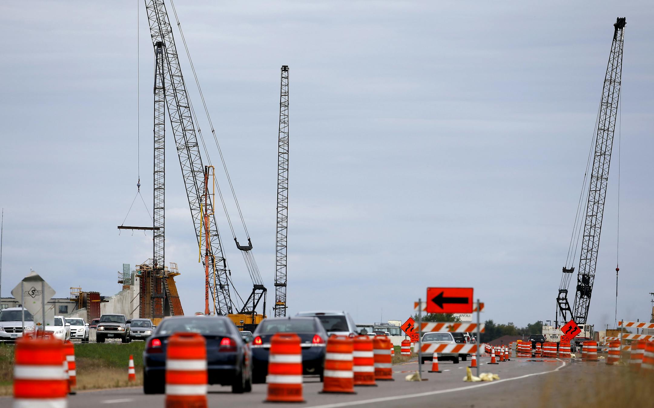 Cars passed a construction zone on Hwy 10 near the Armstrong Blvd. Interchange in Ramsey on Tuesday. ] CARLOS GONZALEZ ï cgonzalez@startribune.com - September 22, 2015, Ramsey, MN, A four-mile corridor with signaled intersections on Hwy. 10 between Anoka and Ramsey has been called a "deathtrap" by several Anoka County residents. About half of 1,000 car accidents since 2003 have resulted in rear end collisions during afternoon rush hour
